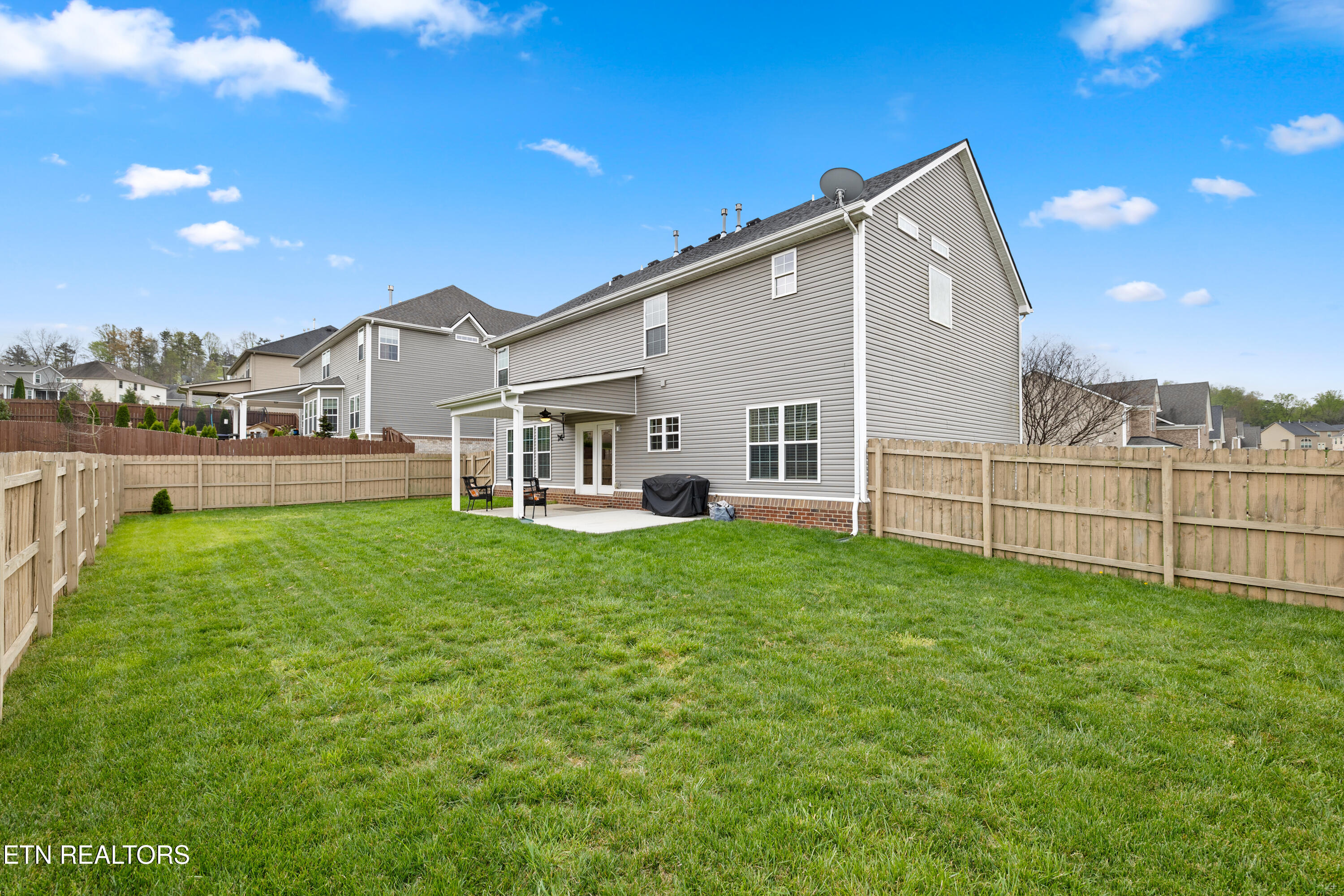 2058 Gusty Wind Lane Knoxville TN 37932