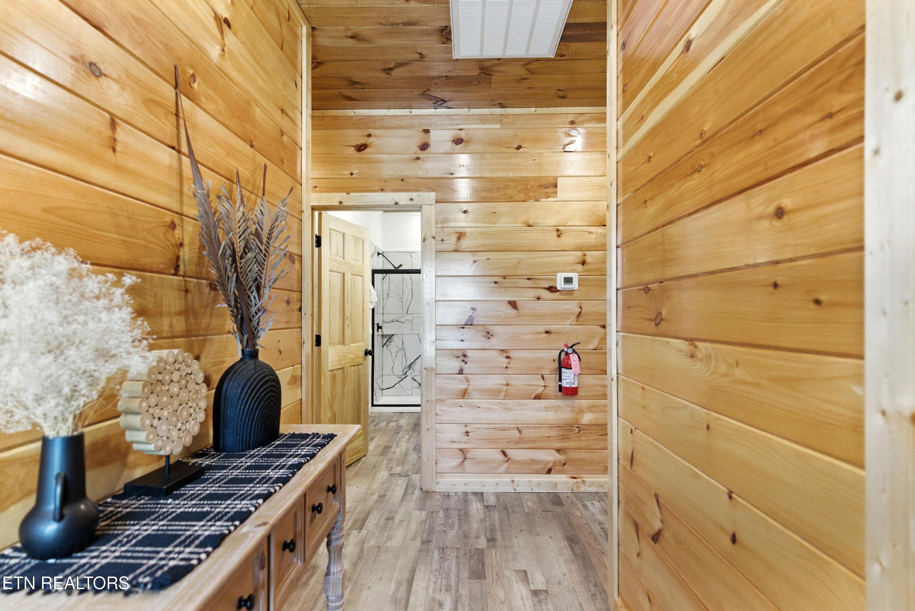 576 Dollywood Lane Pigeon Forge TN 37863