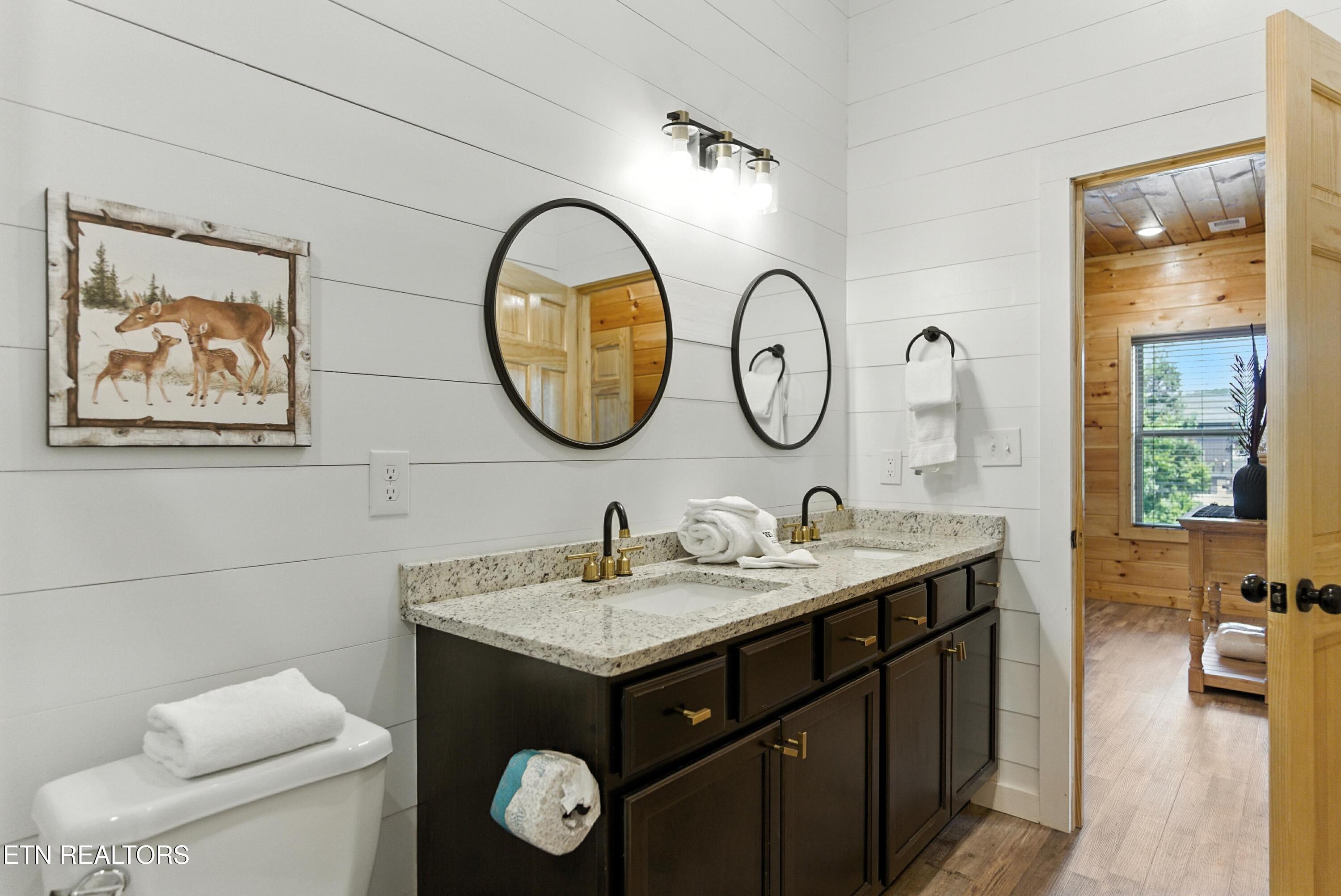 576 Dollywood Lane Pigeon Forge TN 37863