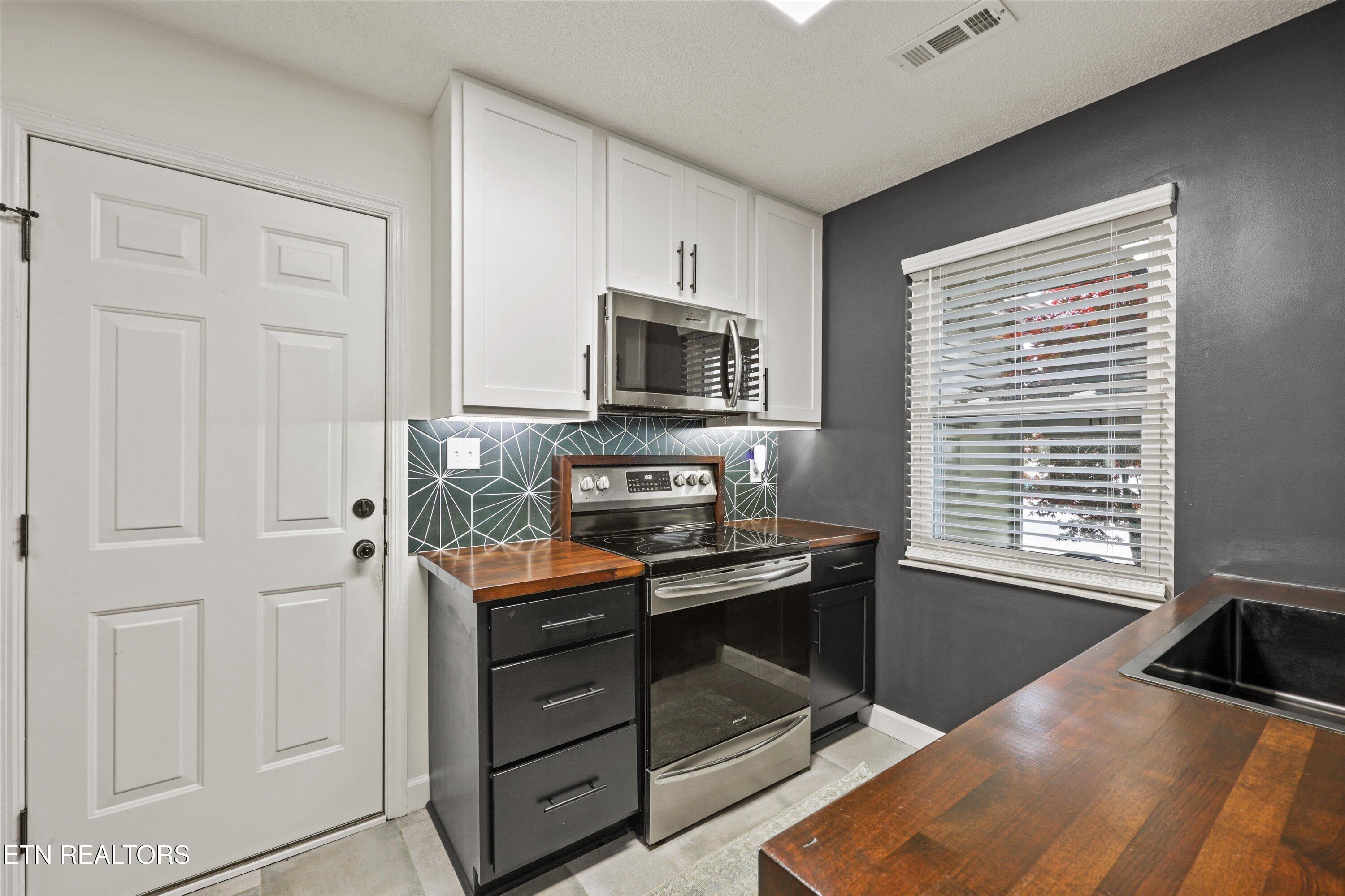 7674 Trey Oaks Lane Knoxville TN 37918