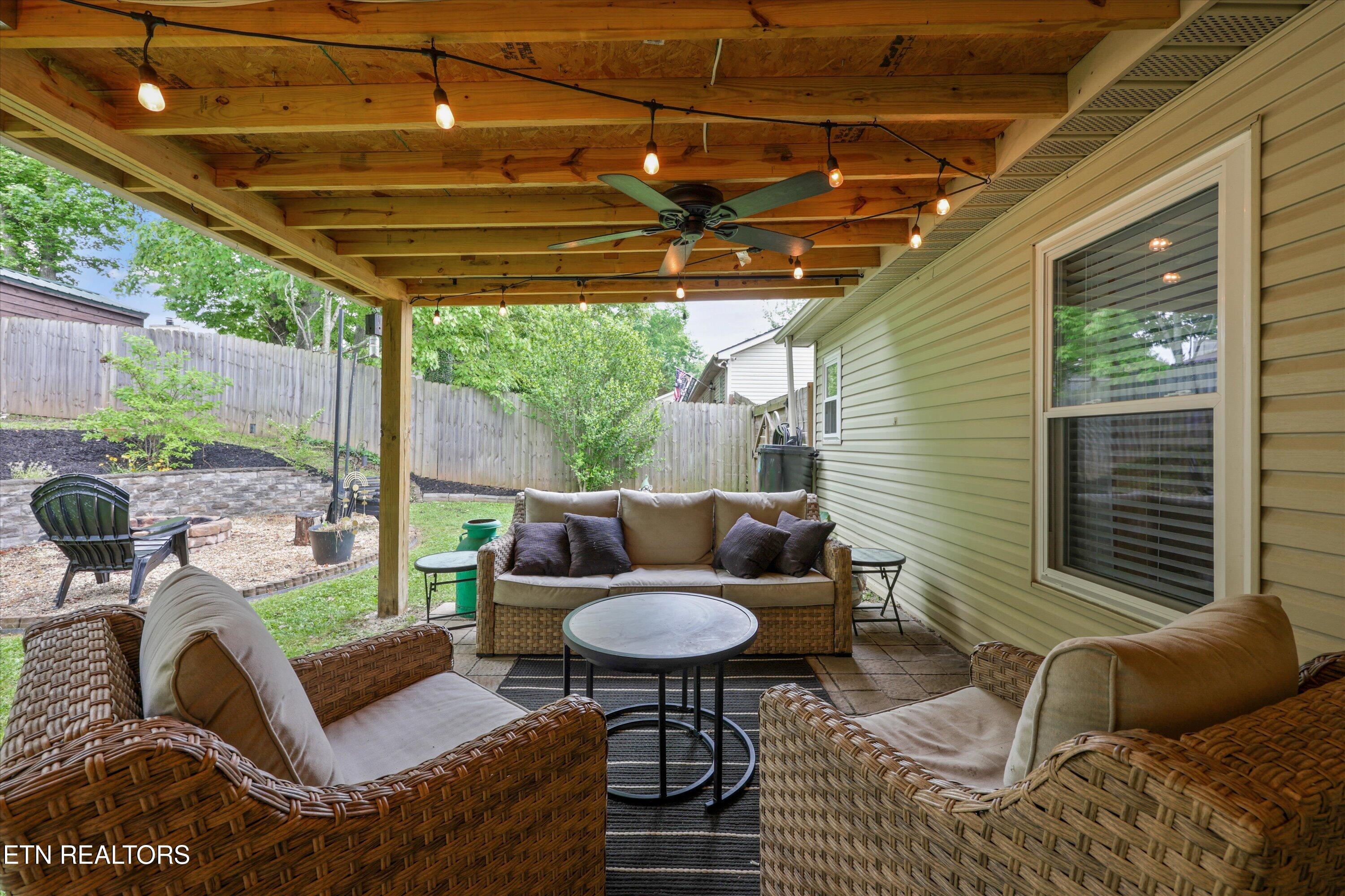 7674 Trey Oaks Lane Knoxville TN 37918