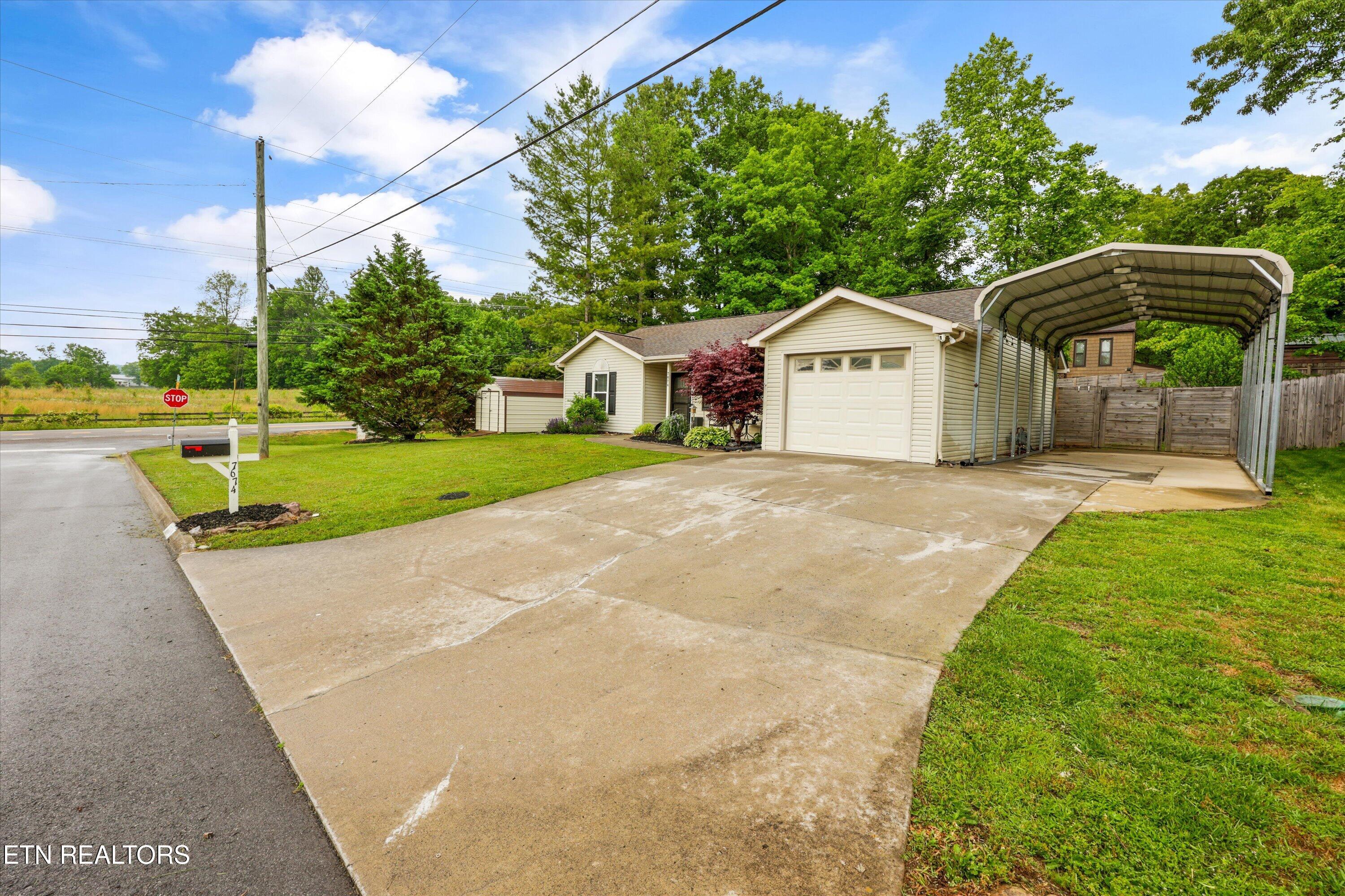 7674 Trey Oaks Lane Knoxville TN 37918