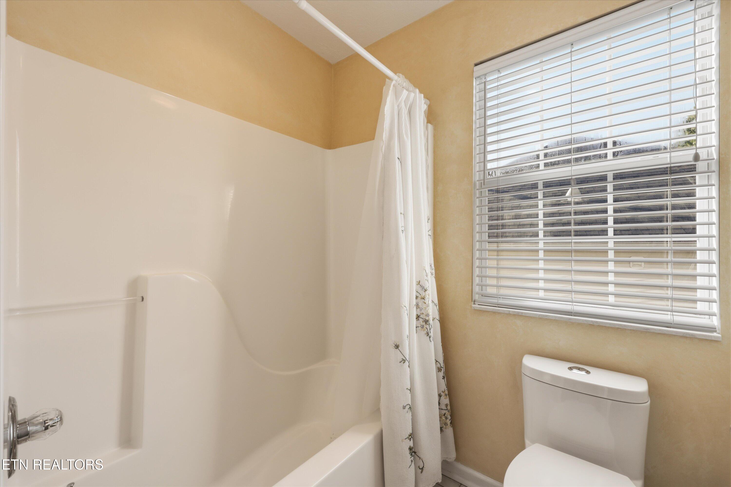 1721 Totanka Lane Knoxville TN 37931