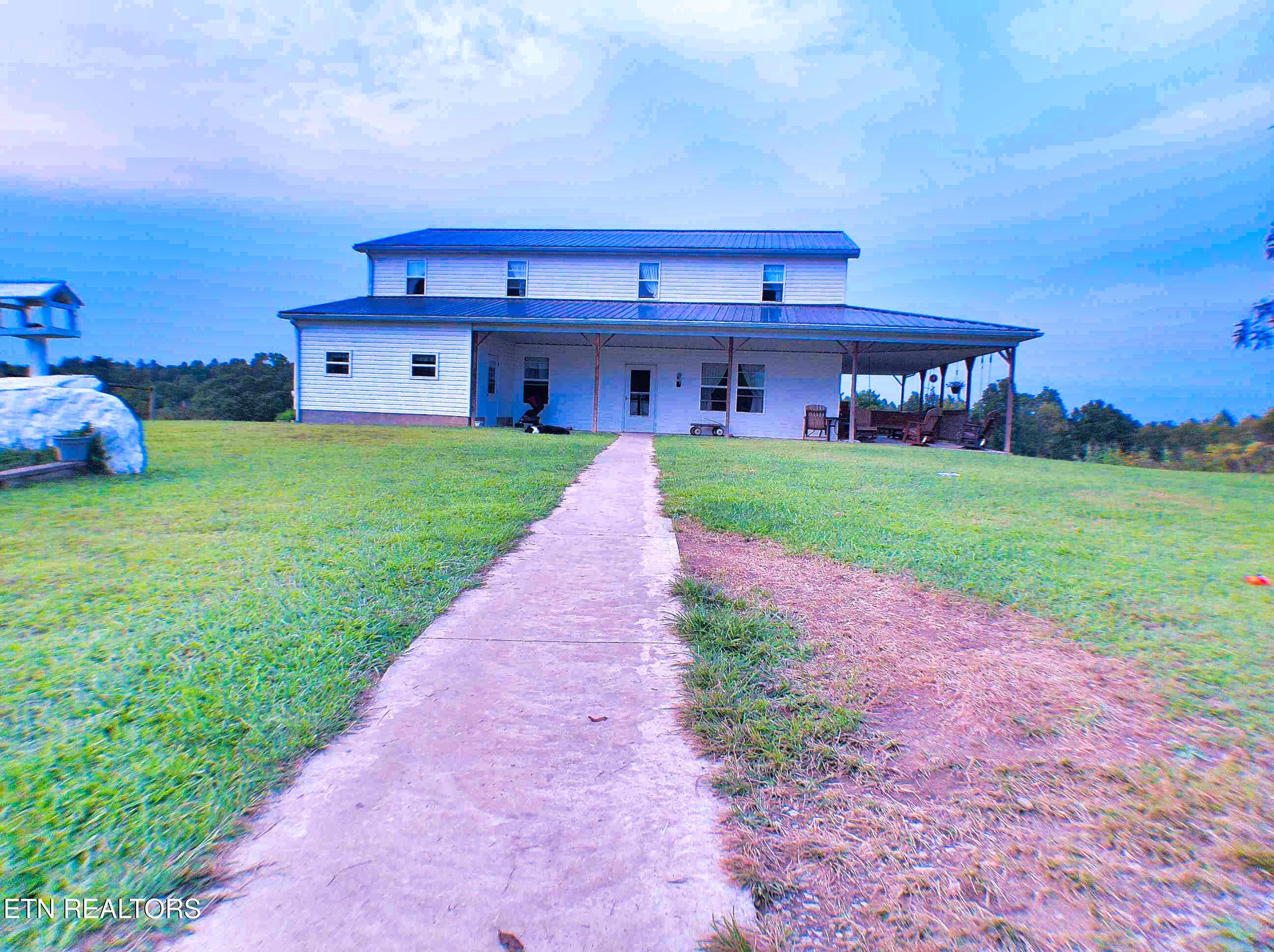 1139 Deer Lodge Highway Sunbright TN 37872