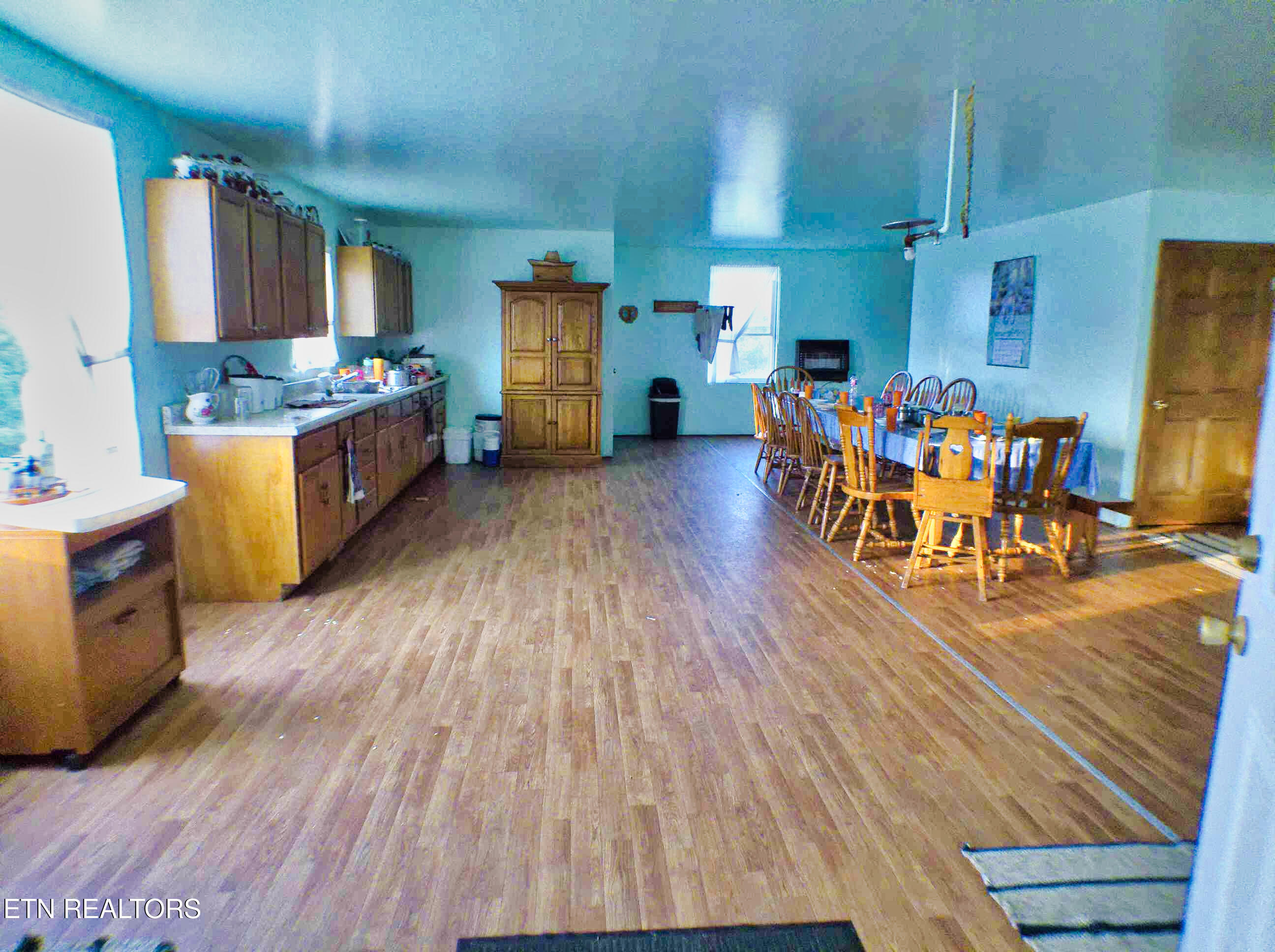 1139 Deer Lodge Highway Sunbright TN 37872