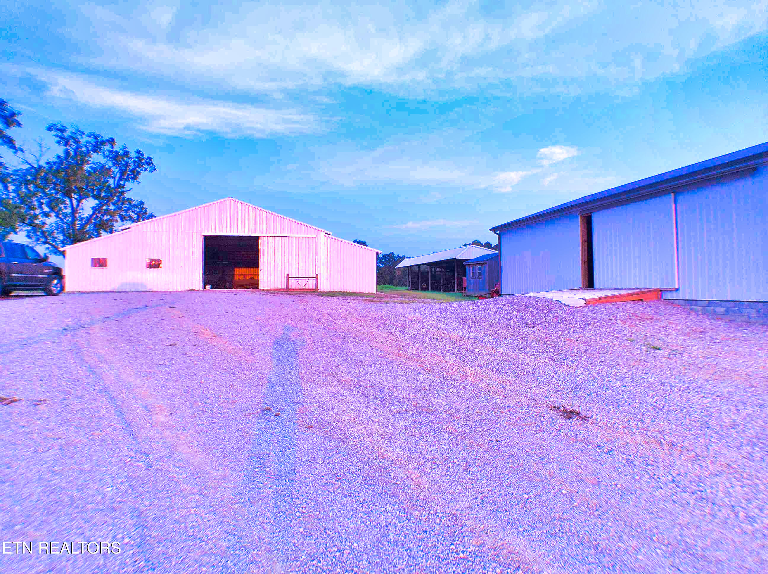1139 Deer Lodge Highway Sunbright TN 37872