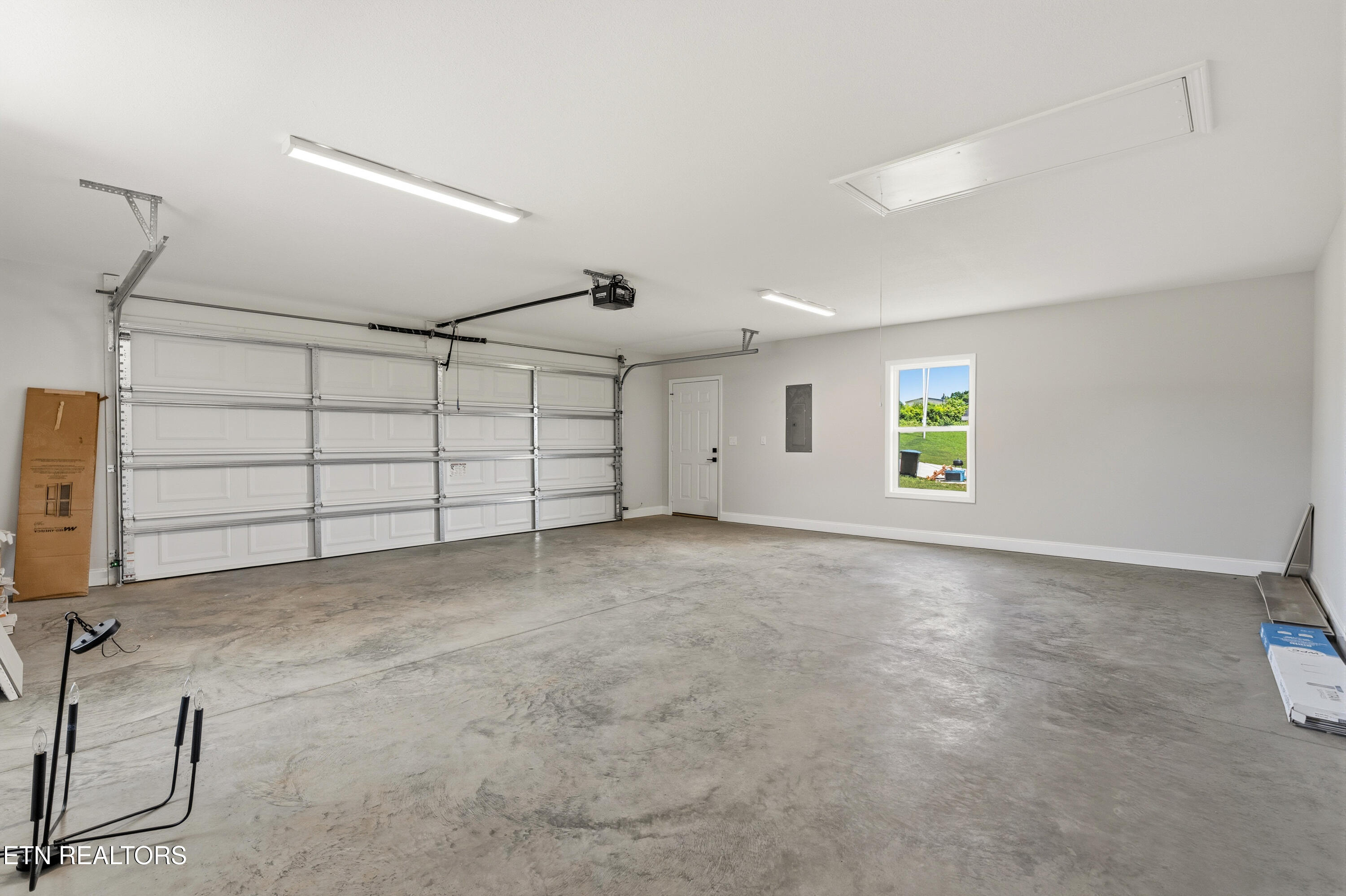 254 Thompson Road Madisonville TN 37354