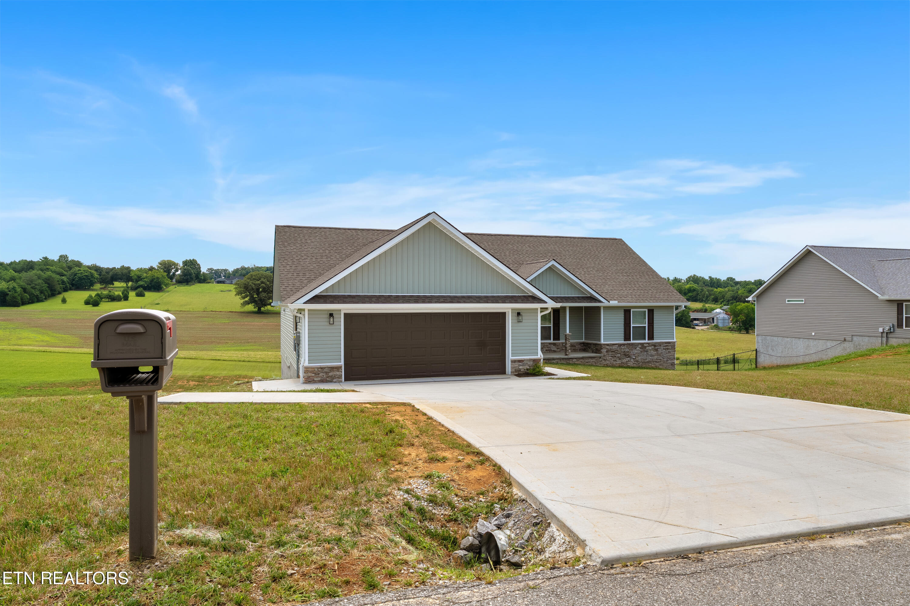254 Thompson Road Madisonville TN 37354