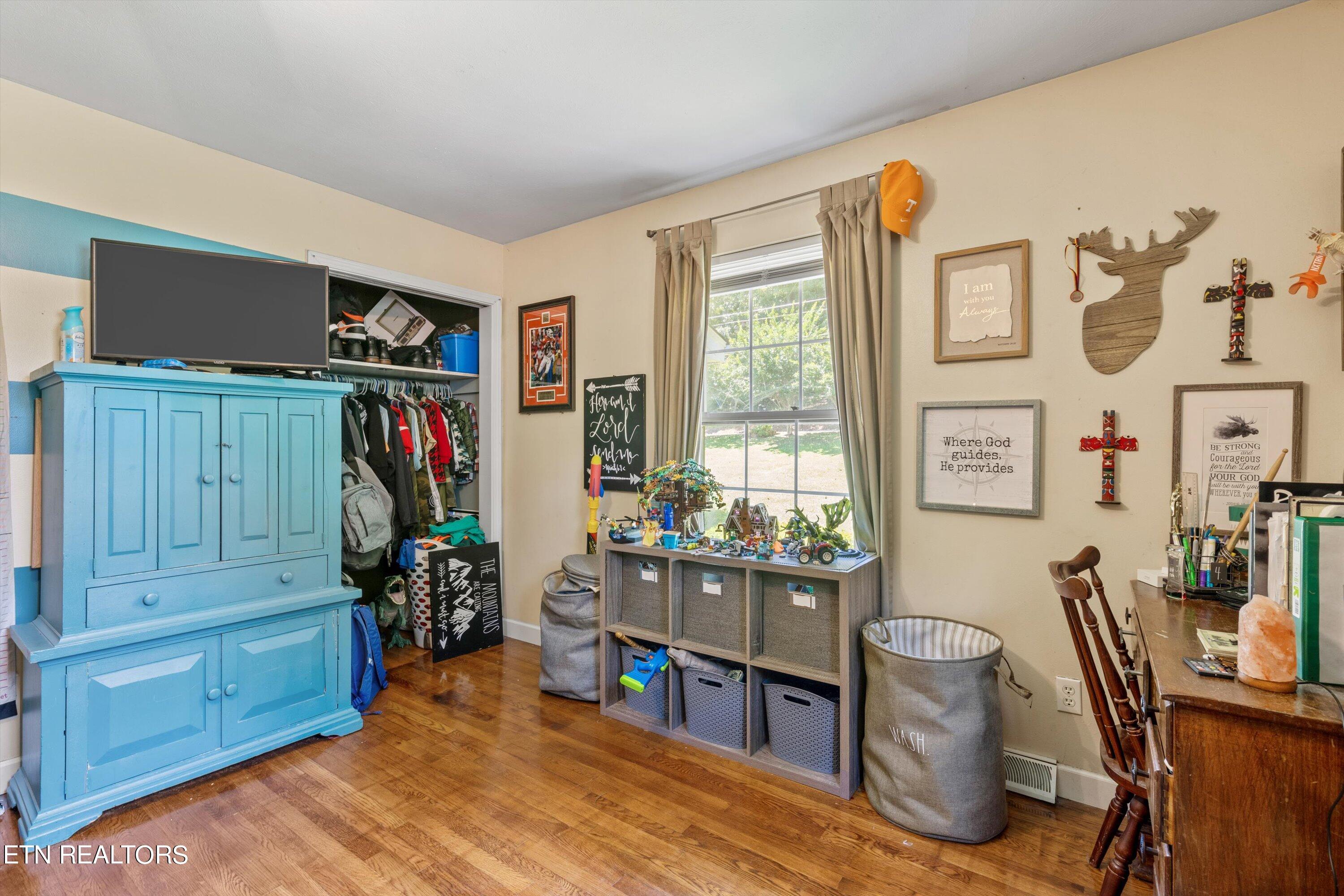 1210 Granville Conner Road Powell TN 37849