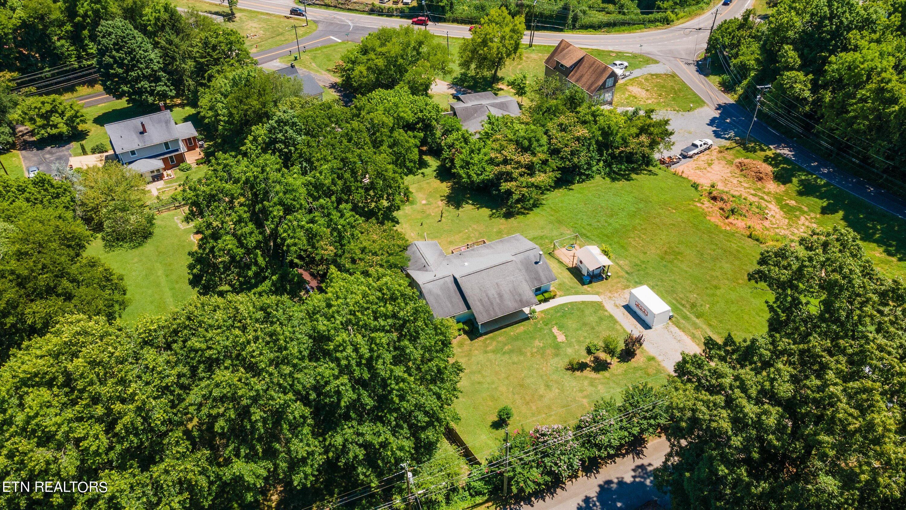 1210 Granville Conner Road Powell TN 37849