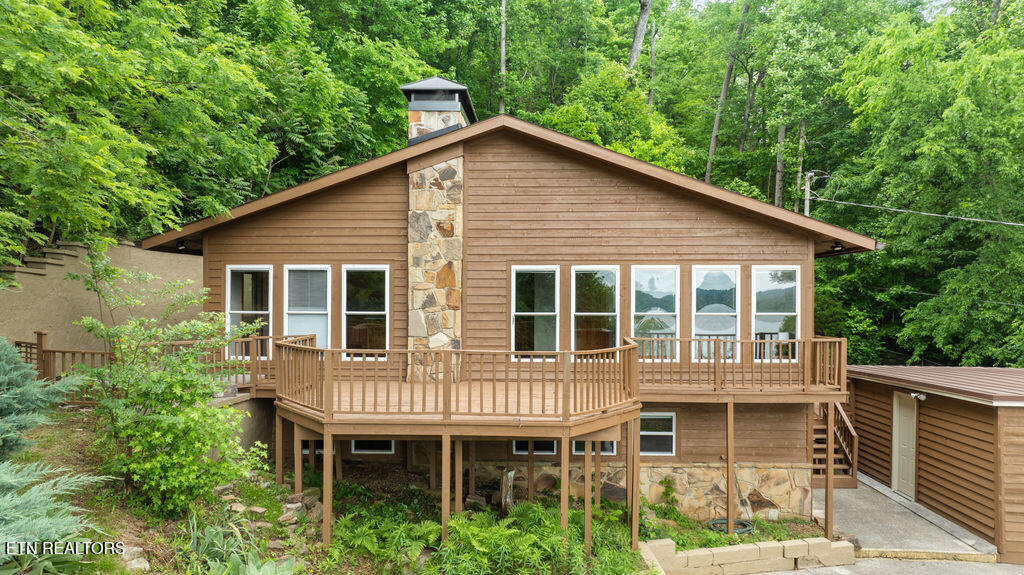 2202 Jones Bend Road Louisville TN 37777