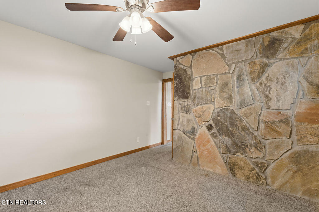 2202 Jones Bend Road Louisville TN 37777