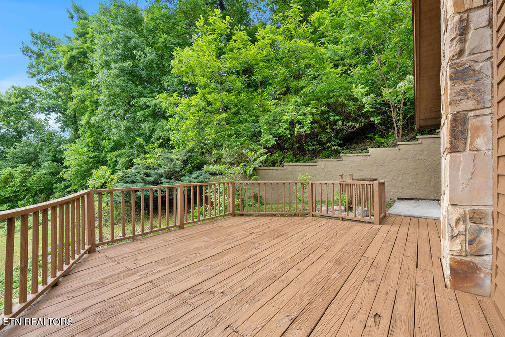 2202 Jones Bend Road Louisville TN 37777