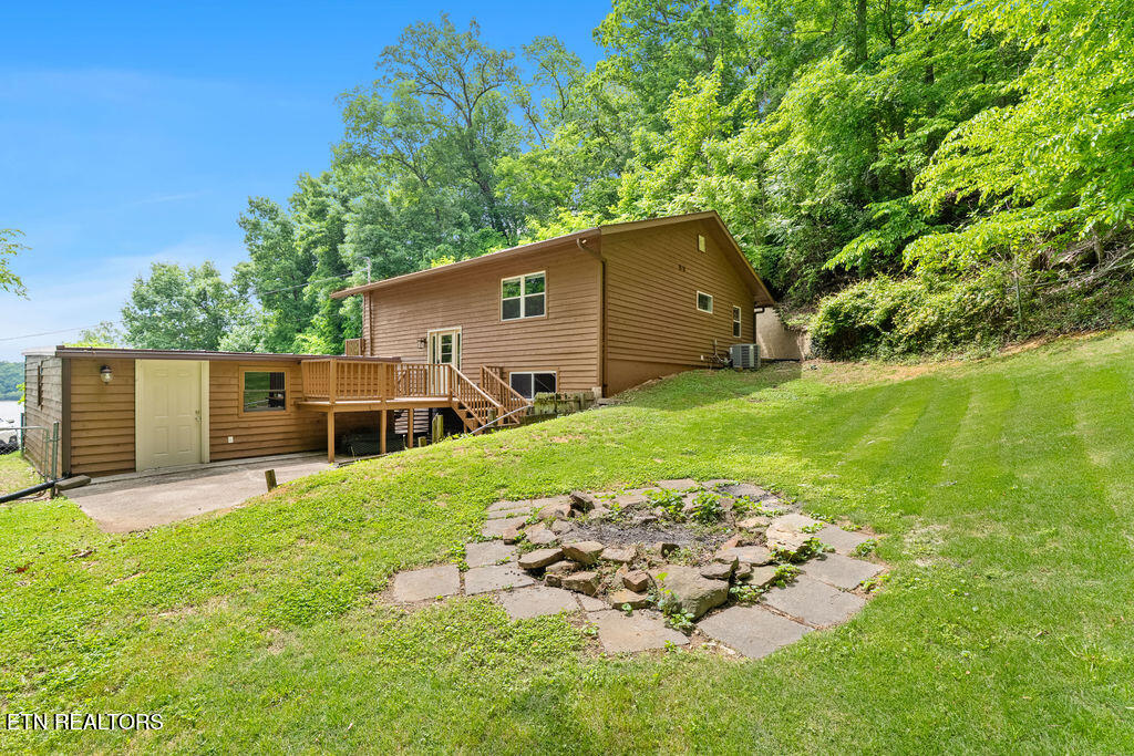 2202 Jones Bend Road Louisville TN 37777