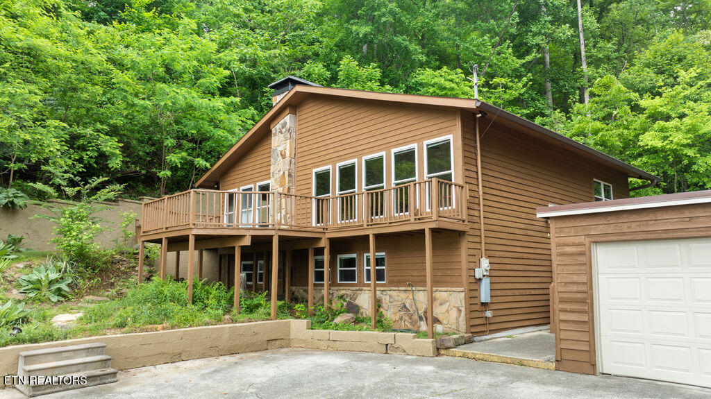 2202 Jones Bend Road Louisville TN 37777