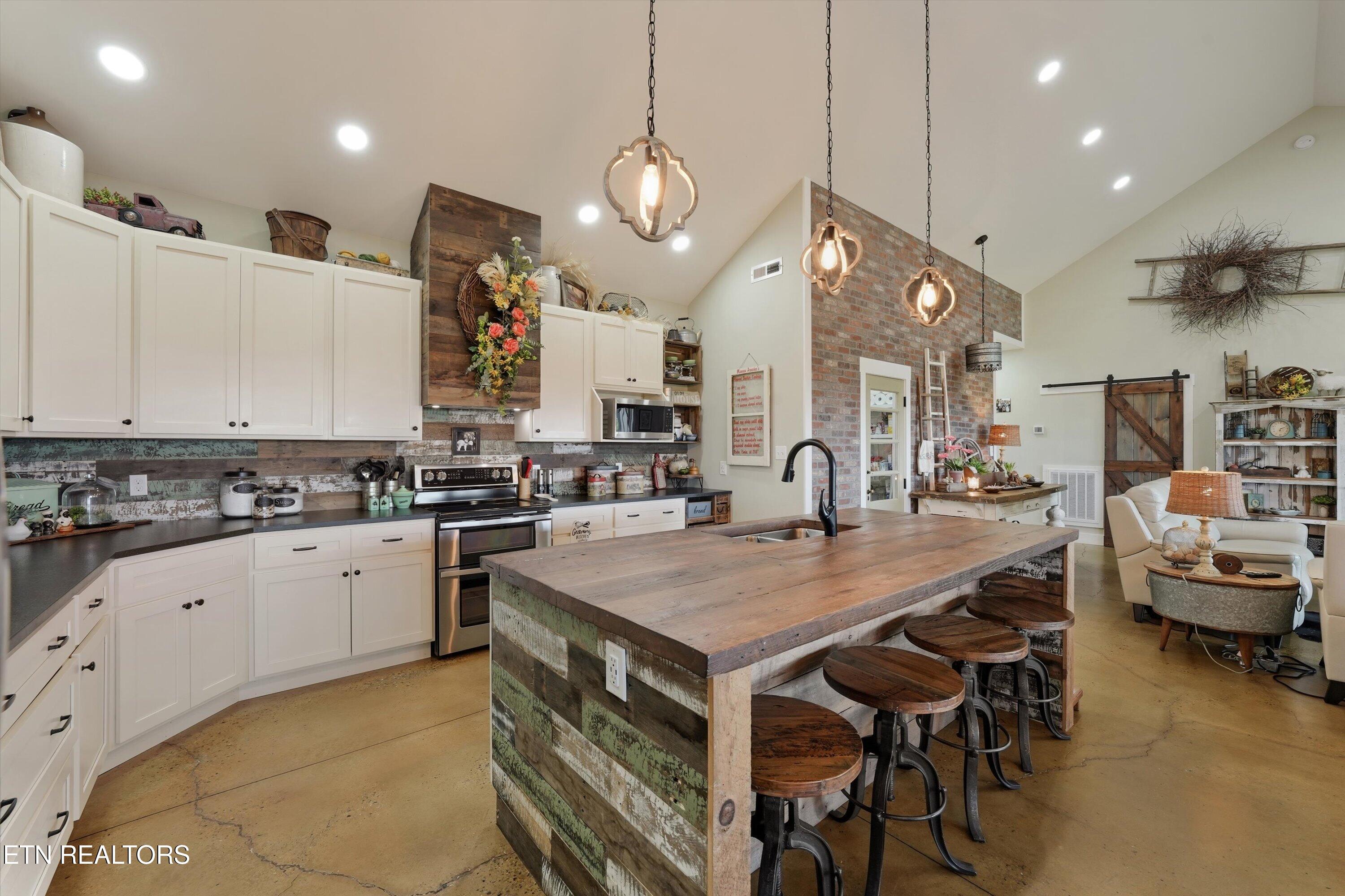 211 Brown Road Blaine TN 37709