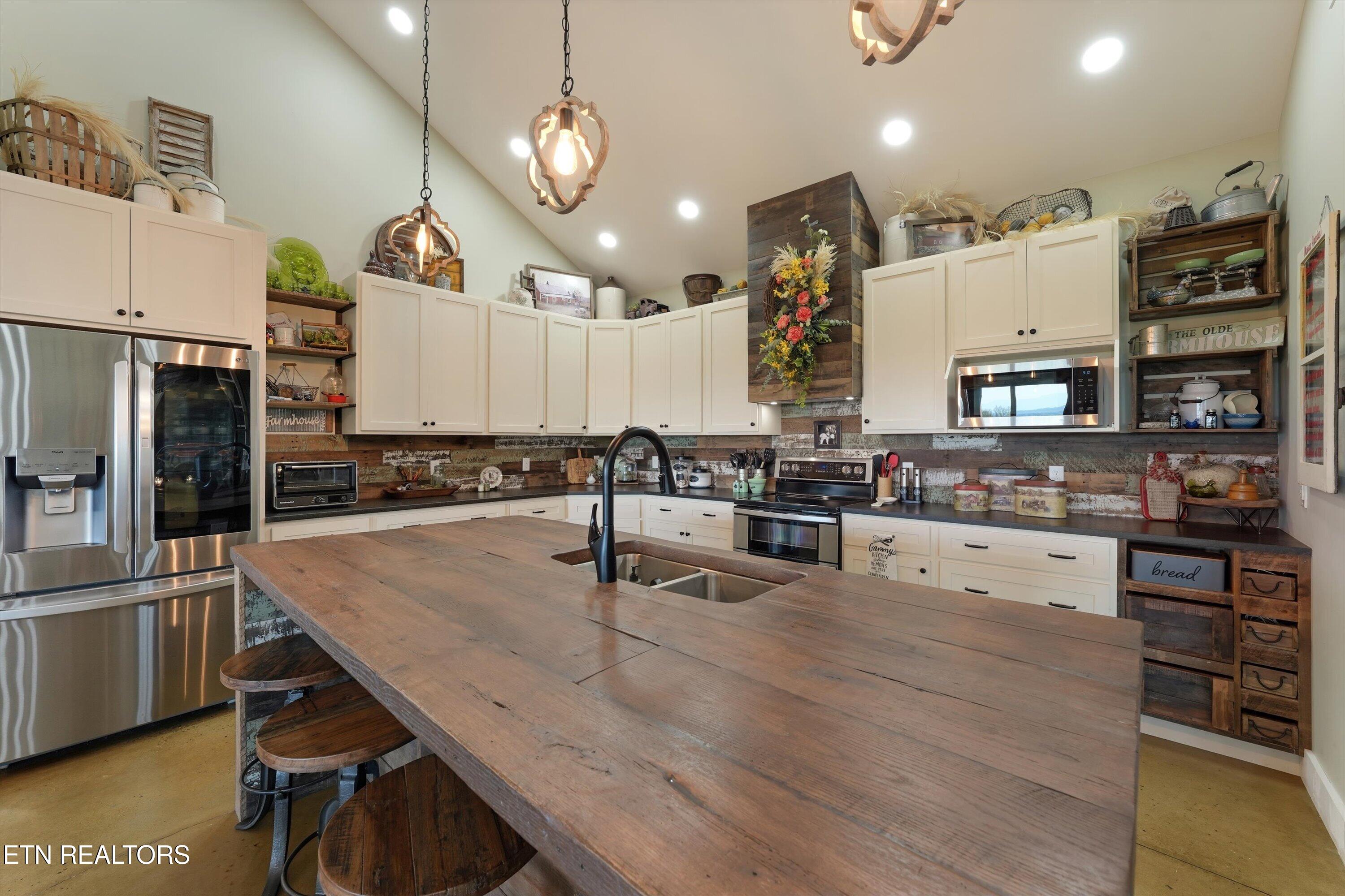 211 Brown Road Blaine TN 37709