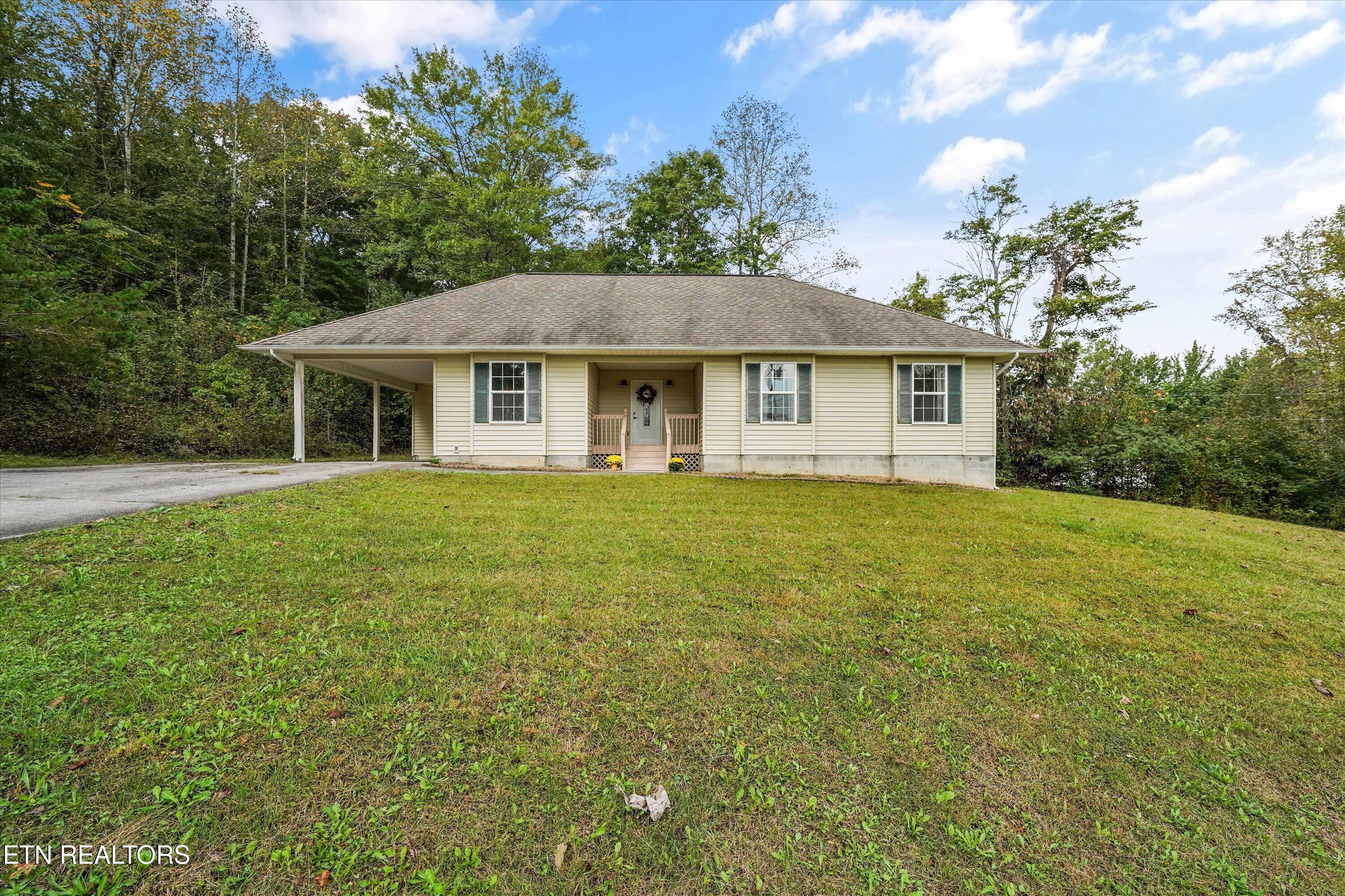 222 Disney Lane Caryville TN 37714
