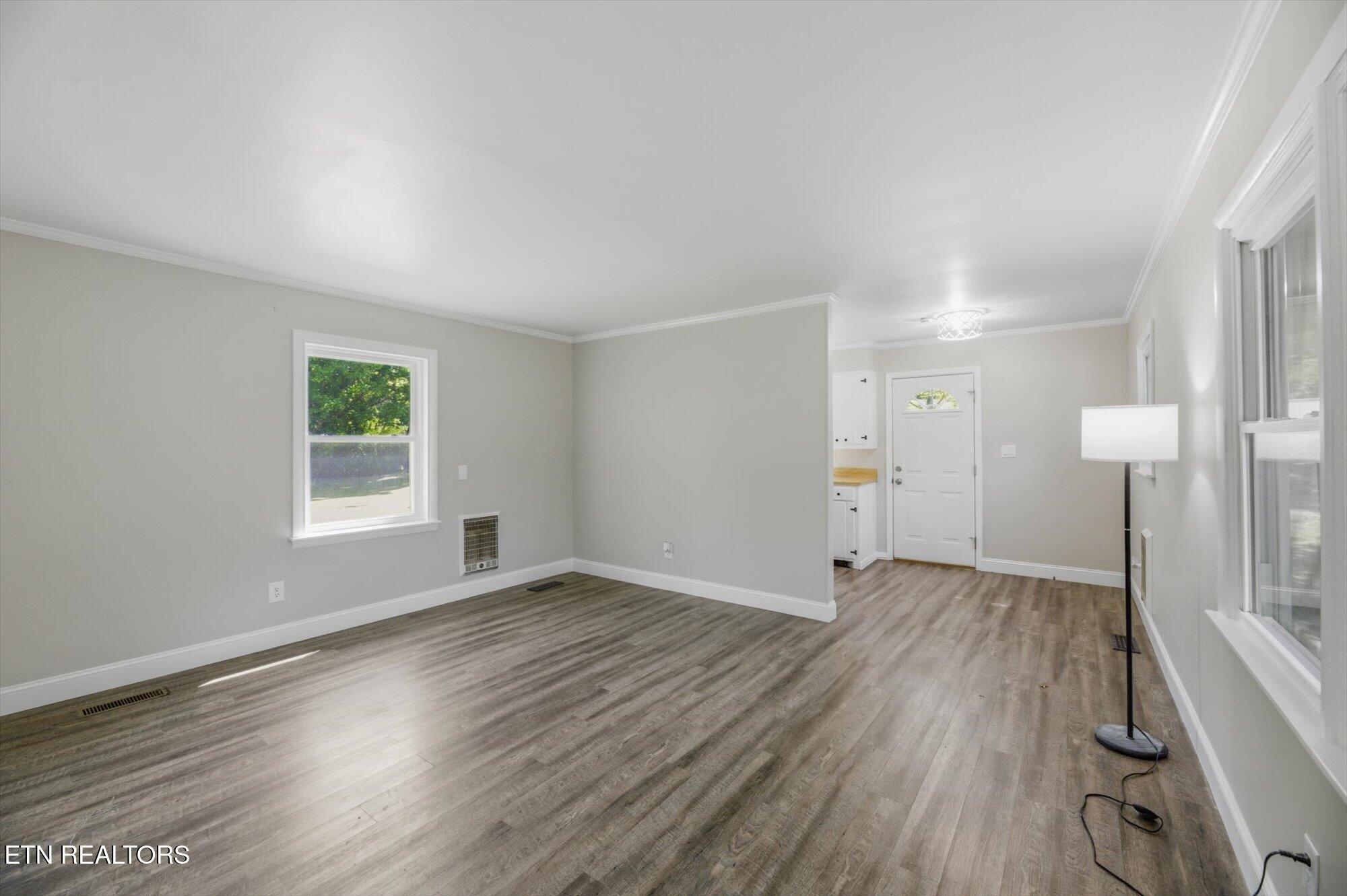 615 Carroll Street Etowah TN 37331