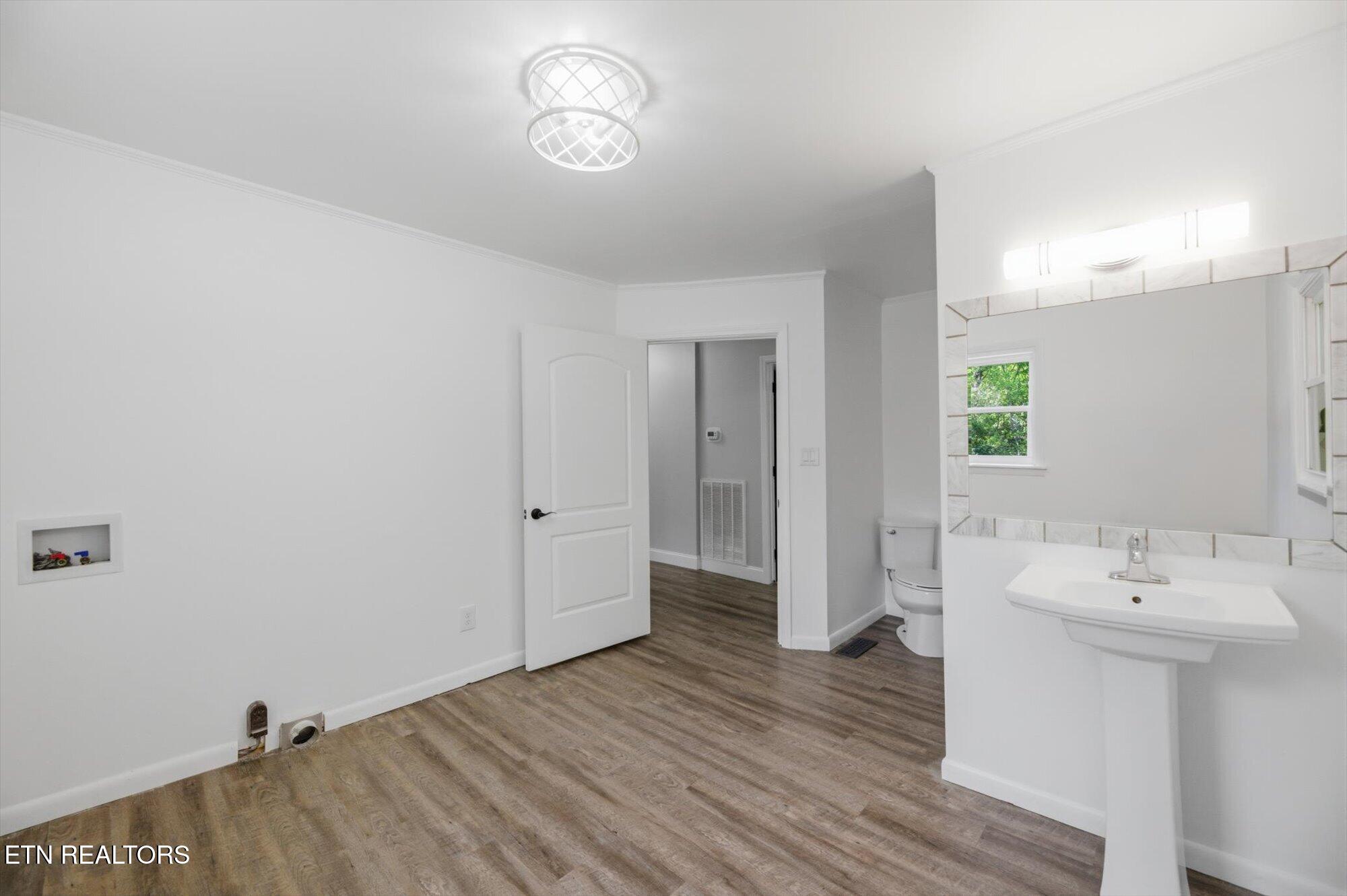 615 Carroll Street Etowah TN 37331