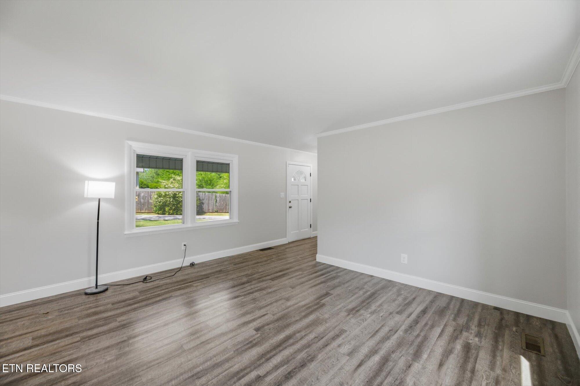 615 Carroll Street Etowah TN 37331