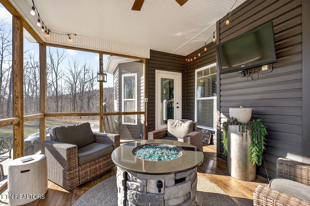 6081 Buck Mountain Road N Of Road Cookeville TN 38506
