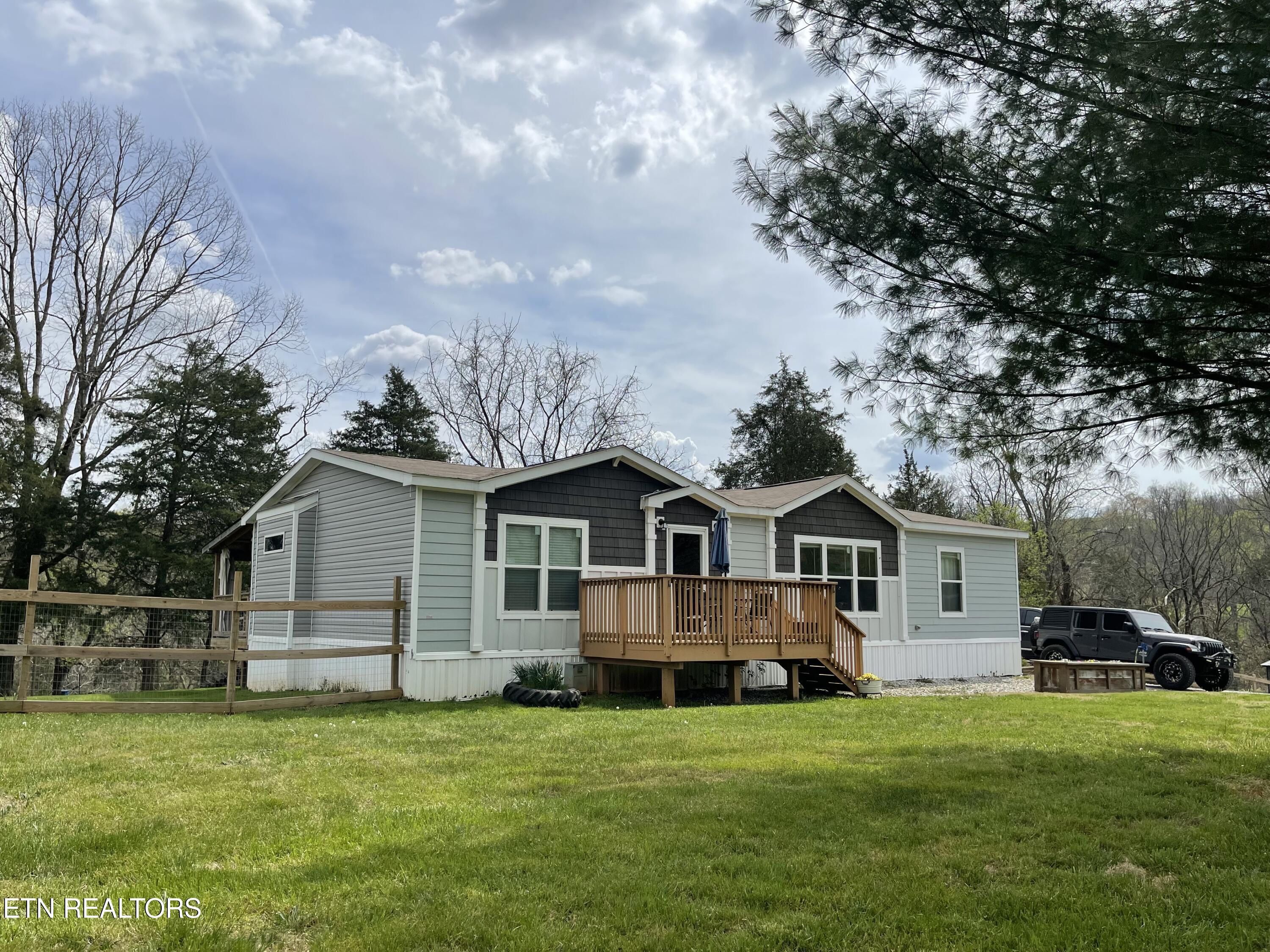 1151 Coffey Road New Tazewell TN 37825