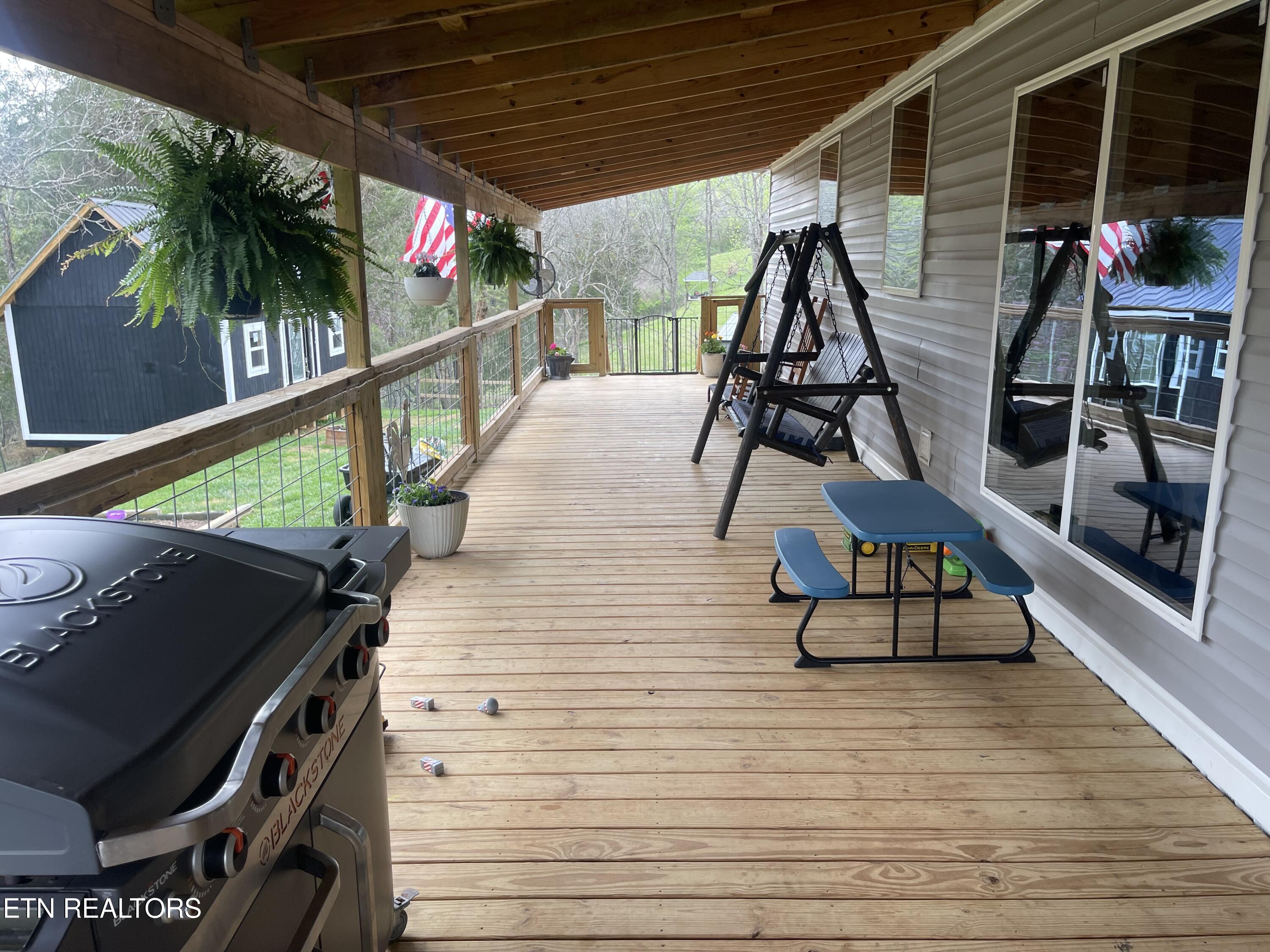 1151 Coffey Road New Tazewell TN 37825
