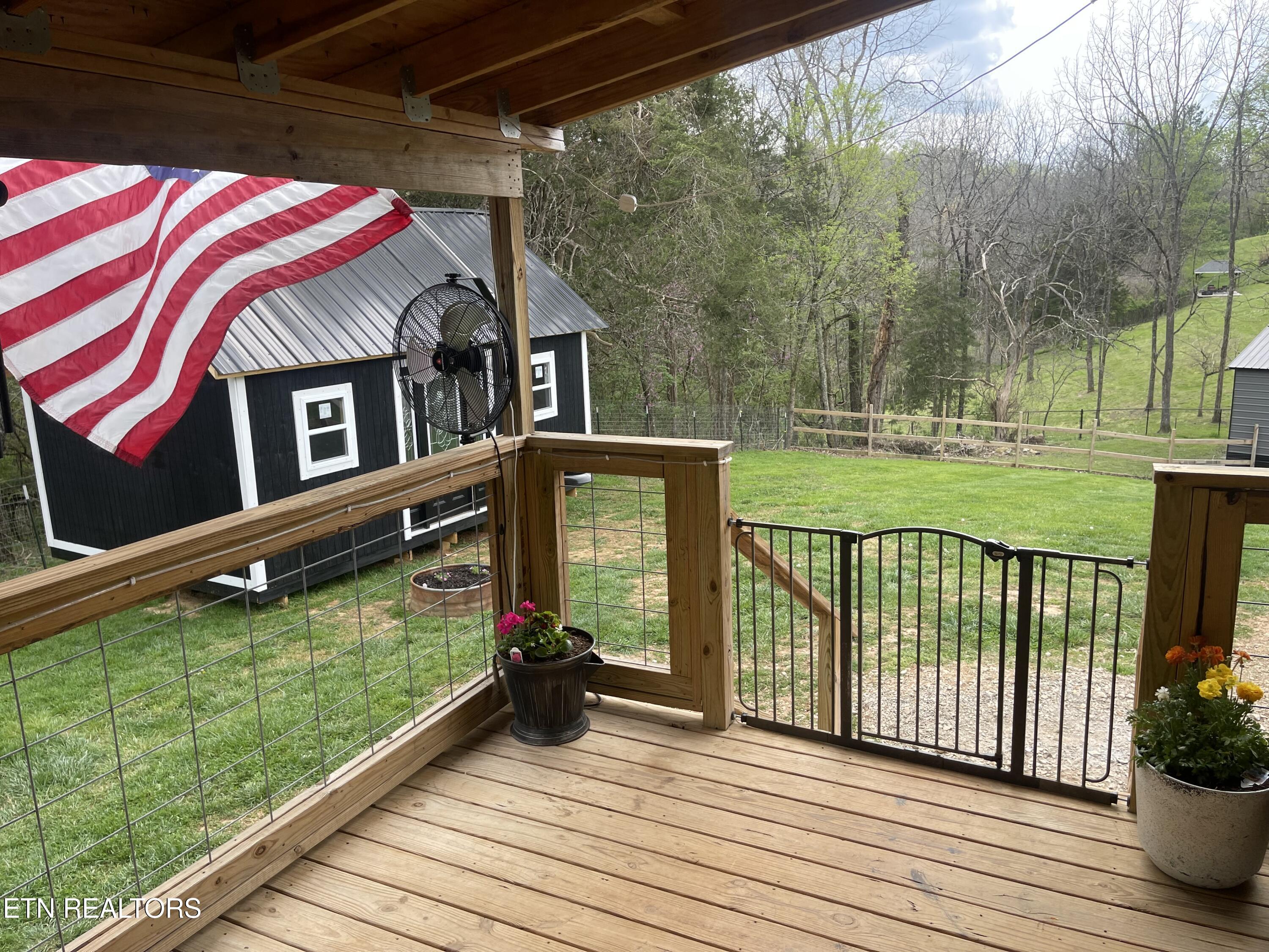 1151 Coffey Road New Tazewell TN 37825