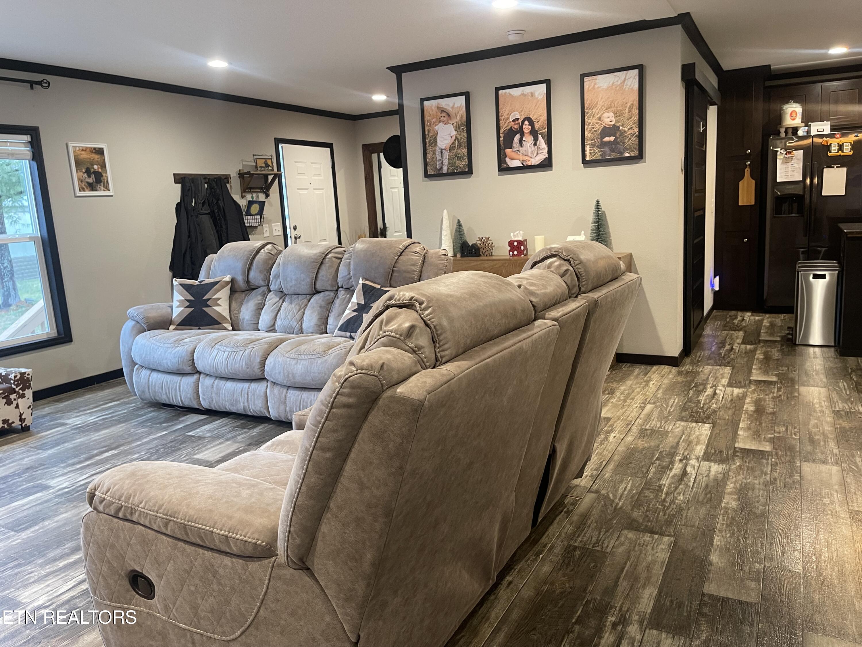 1151 Coffey Road New Tazewell TN 37825