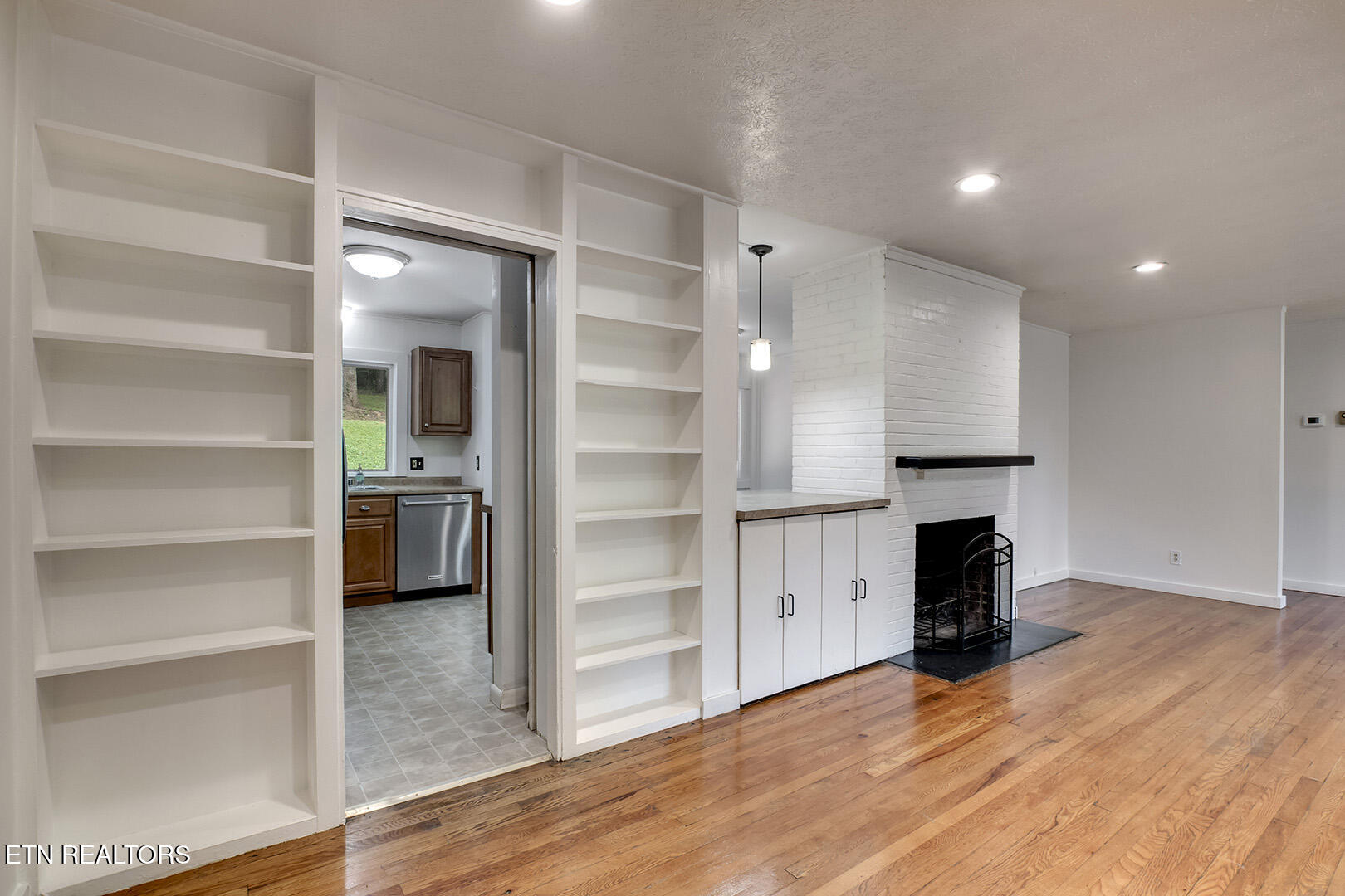 102 Oxford Road Oak Ridge TN 37830