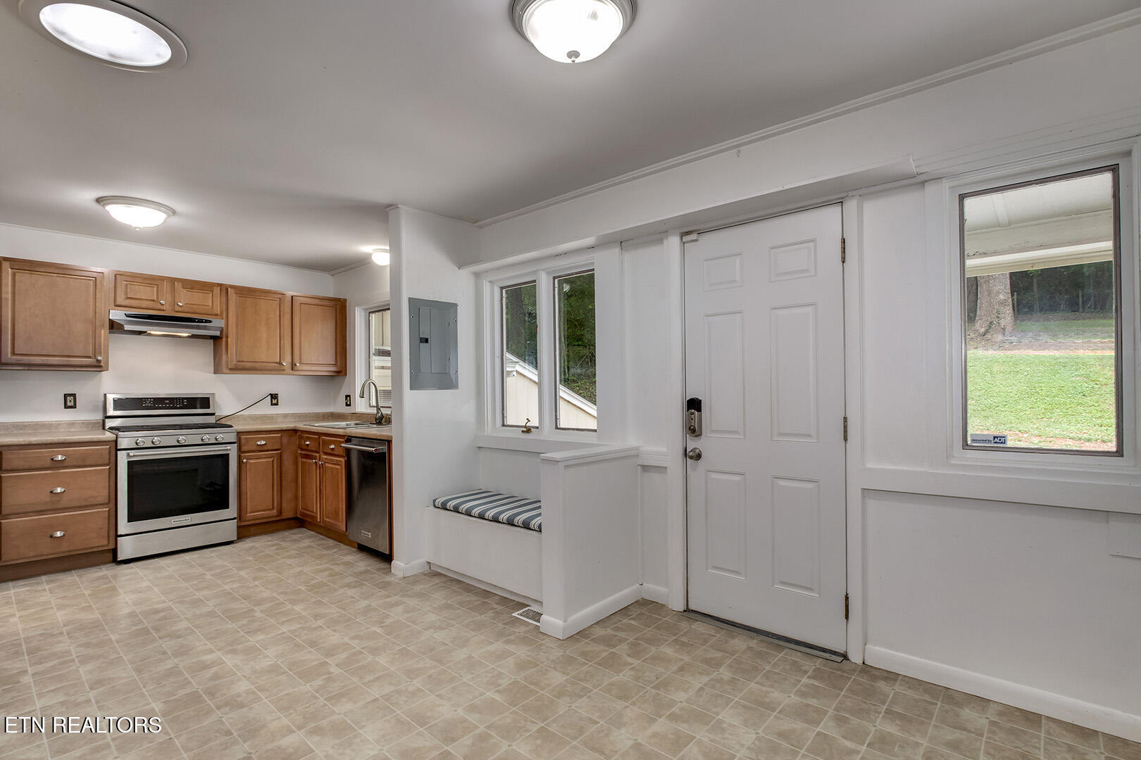 102 Oxford Road Oak Ridge TN 37830