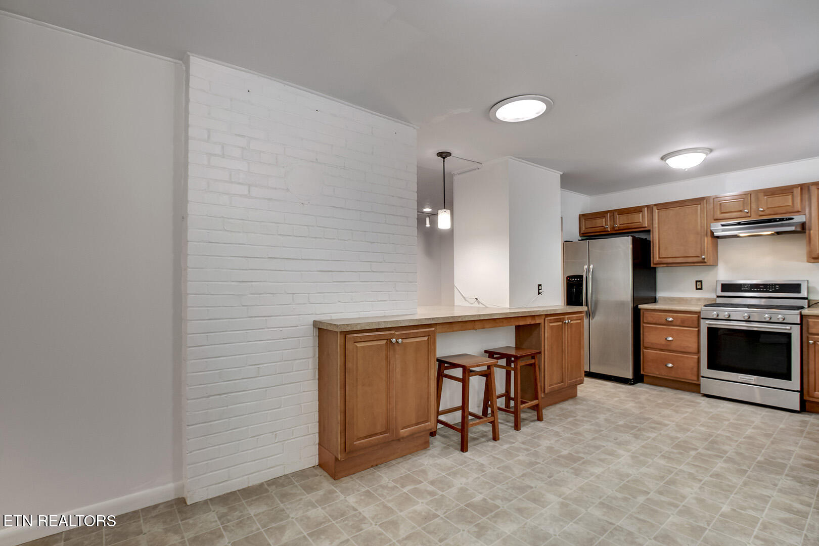 102 Oxford Road Oak Ridge TN 37830