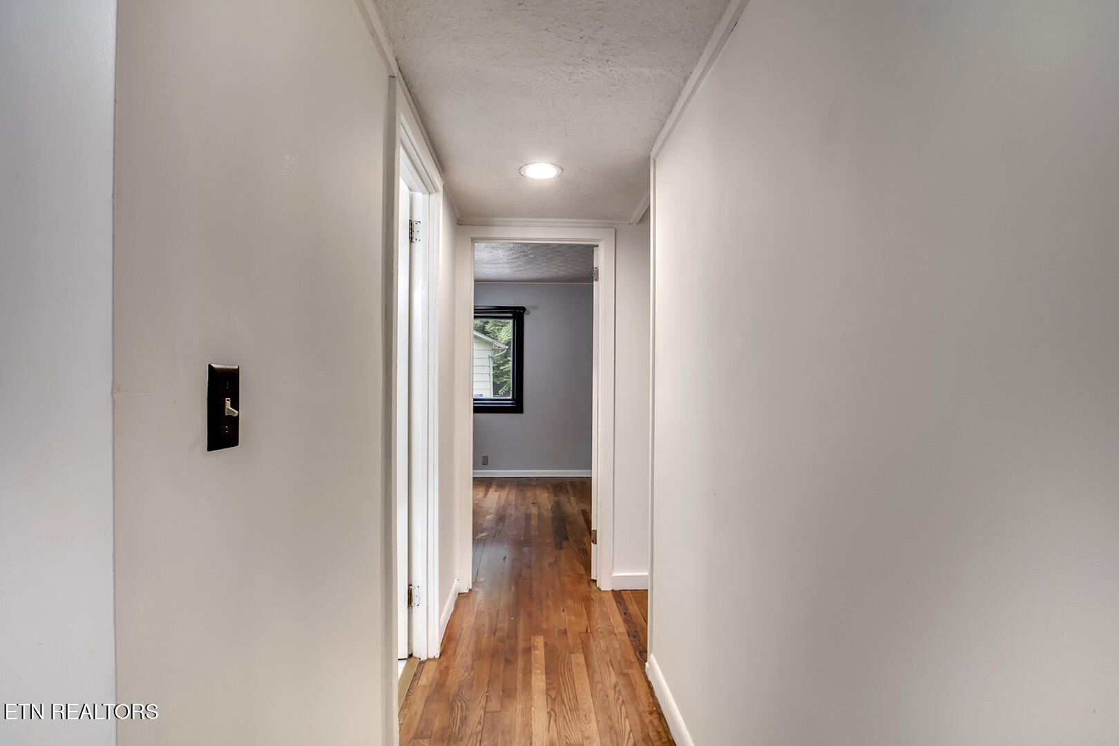 102 Oxford Road Oak Ridge TN 37830