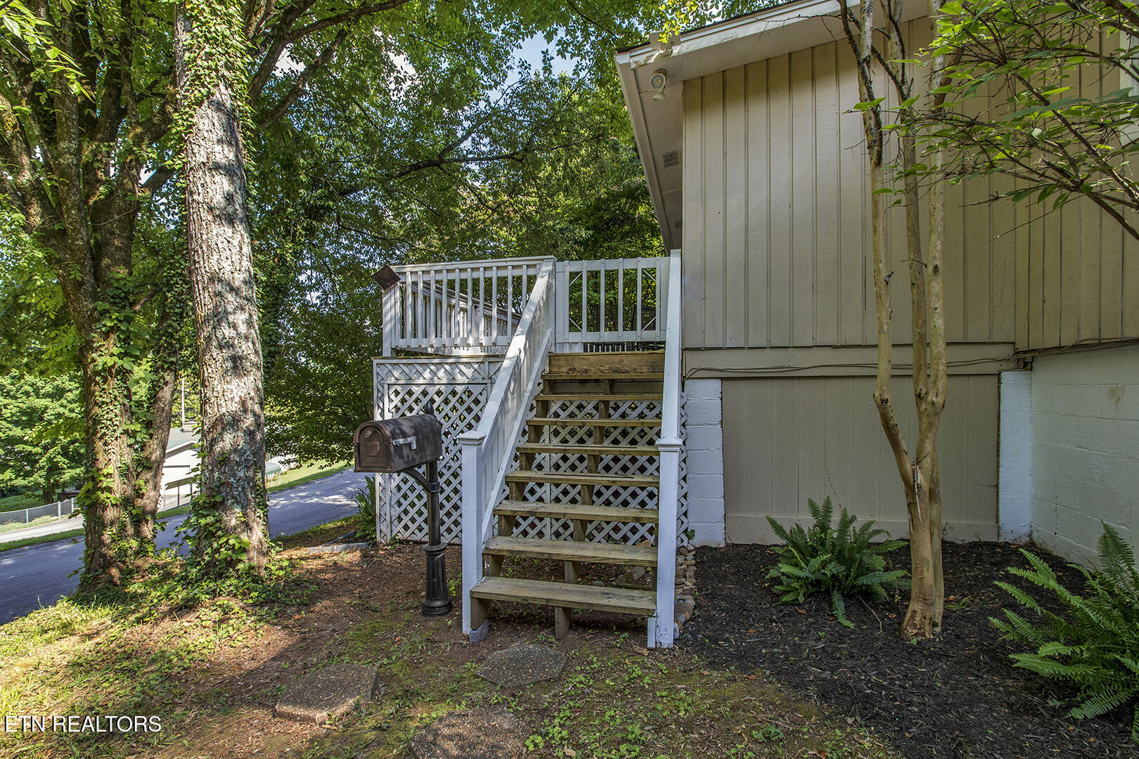 102 Oxford Road Oak Ridge TN 37830