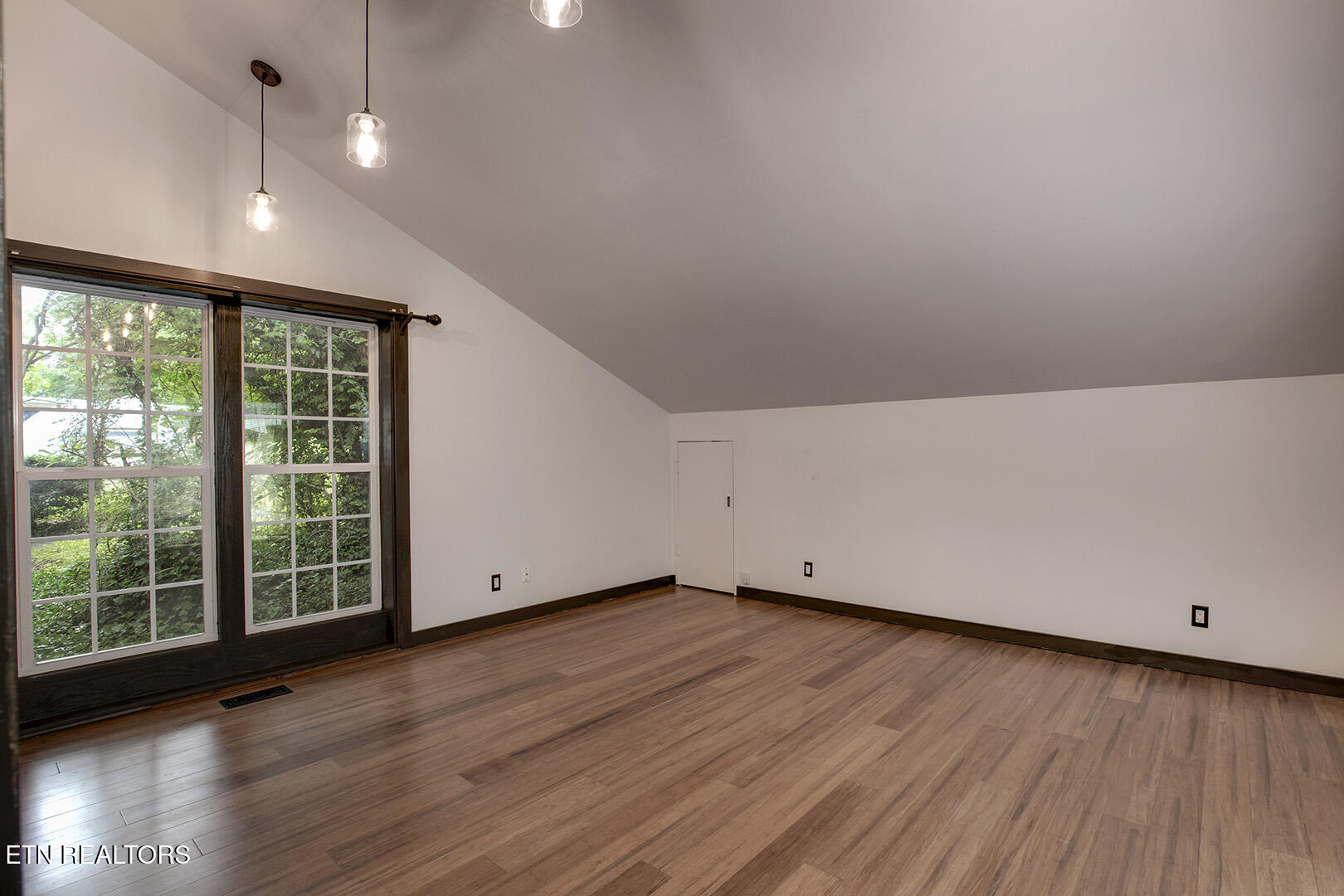 102 Oxford Road Oak Ridge TN 37830