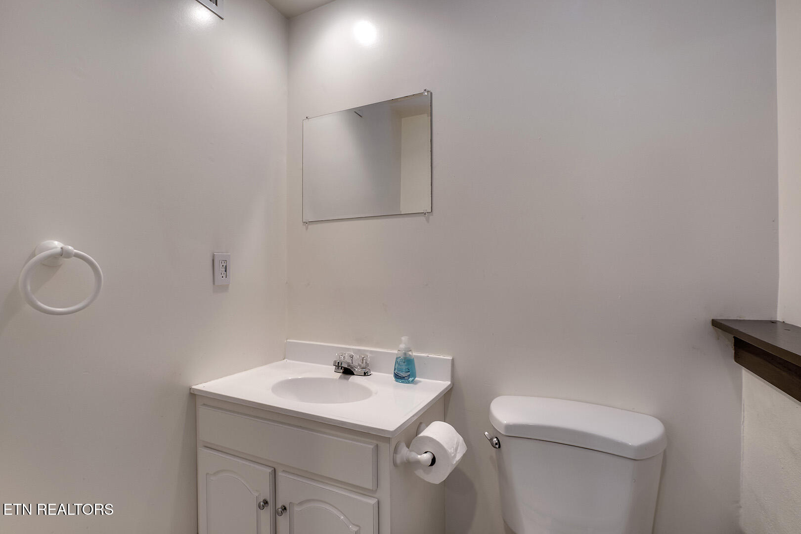 102 Oxford Road Oak Ridge TN 37830