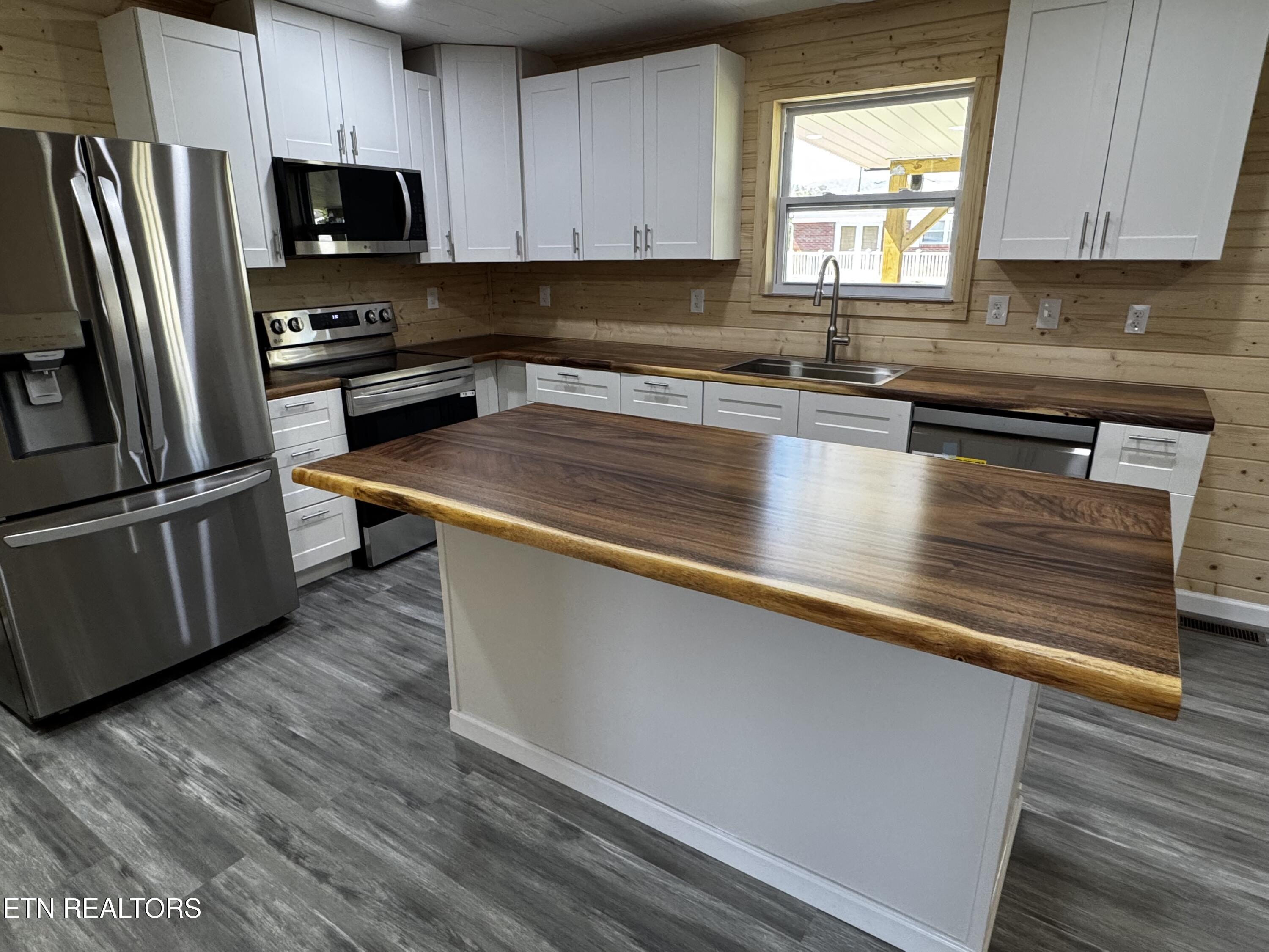 280 Hickory Street Bean Station TN 37708