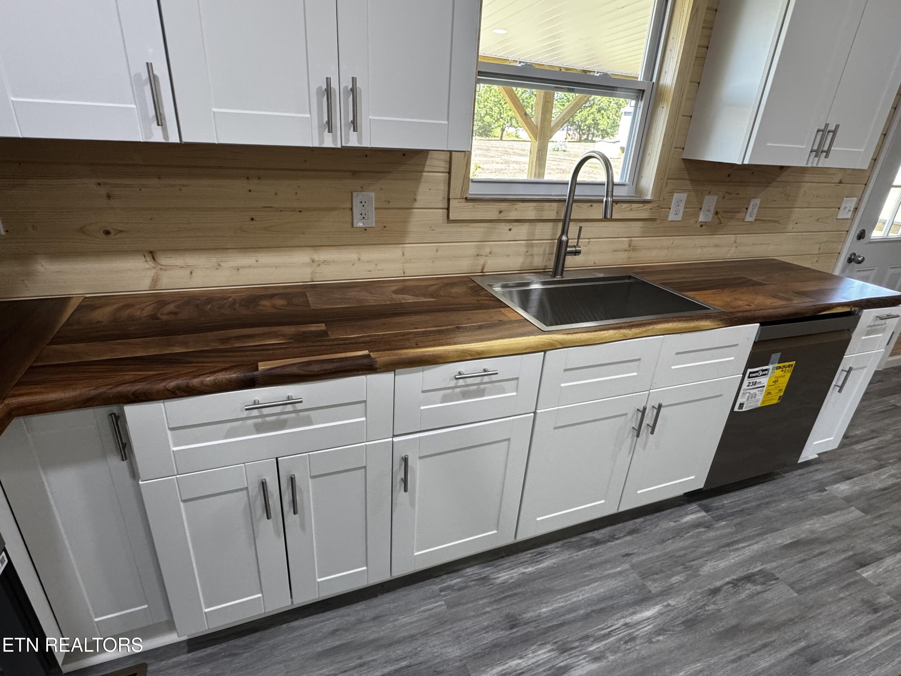 280 Hickory Street Bean Station TN 37708