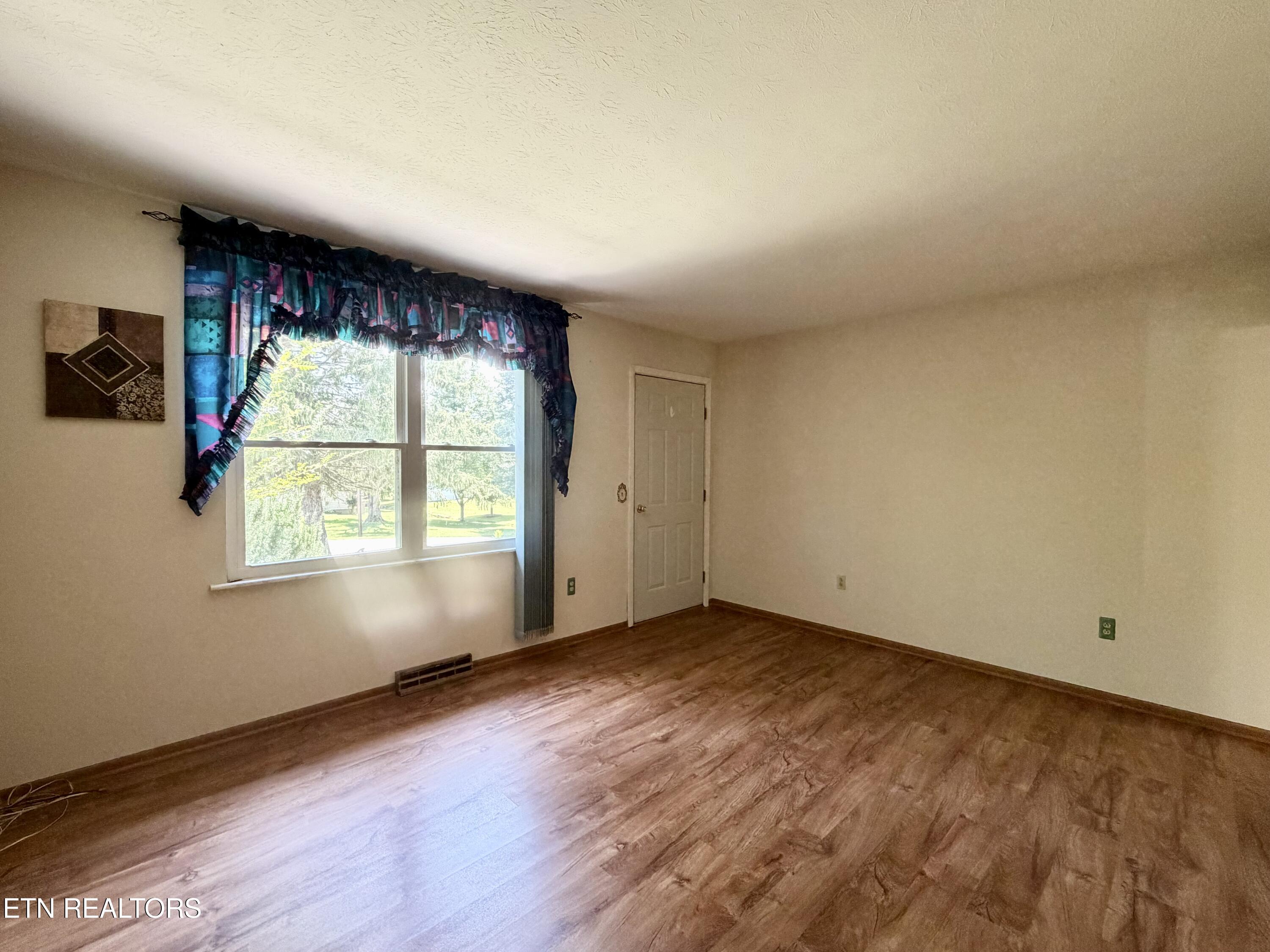 130 Griffith Lane Jacksboro TN 37757