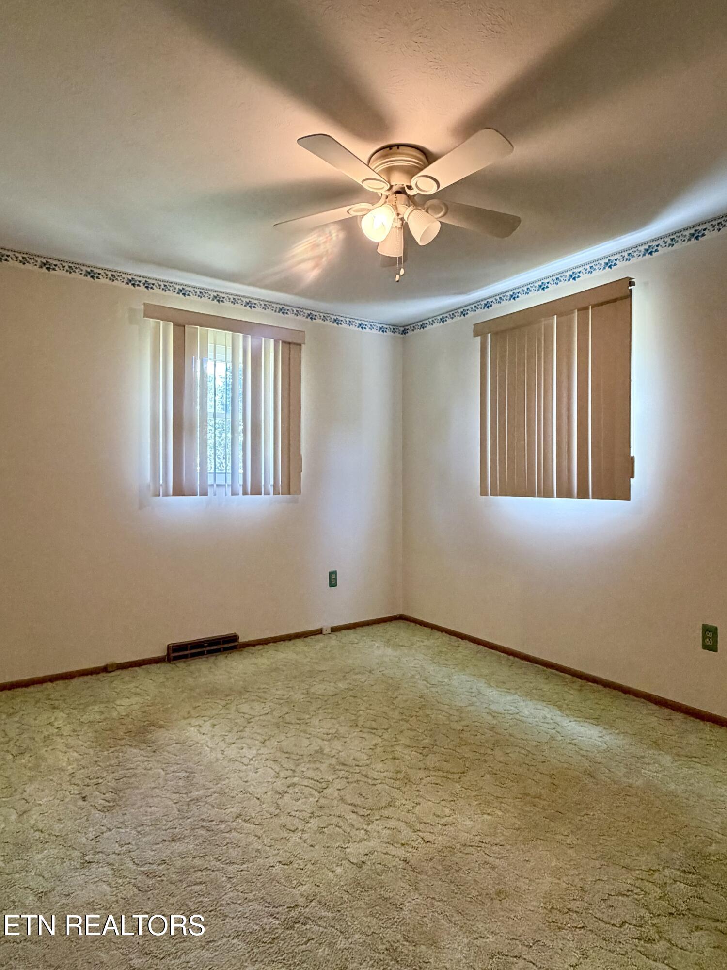 130 Griffith Lane Jacksboro TN 37757