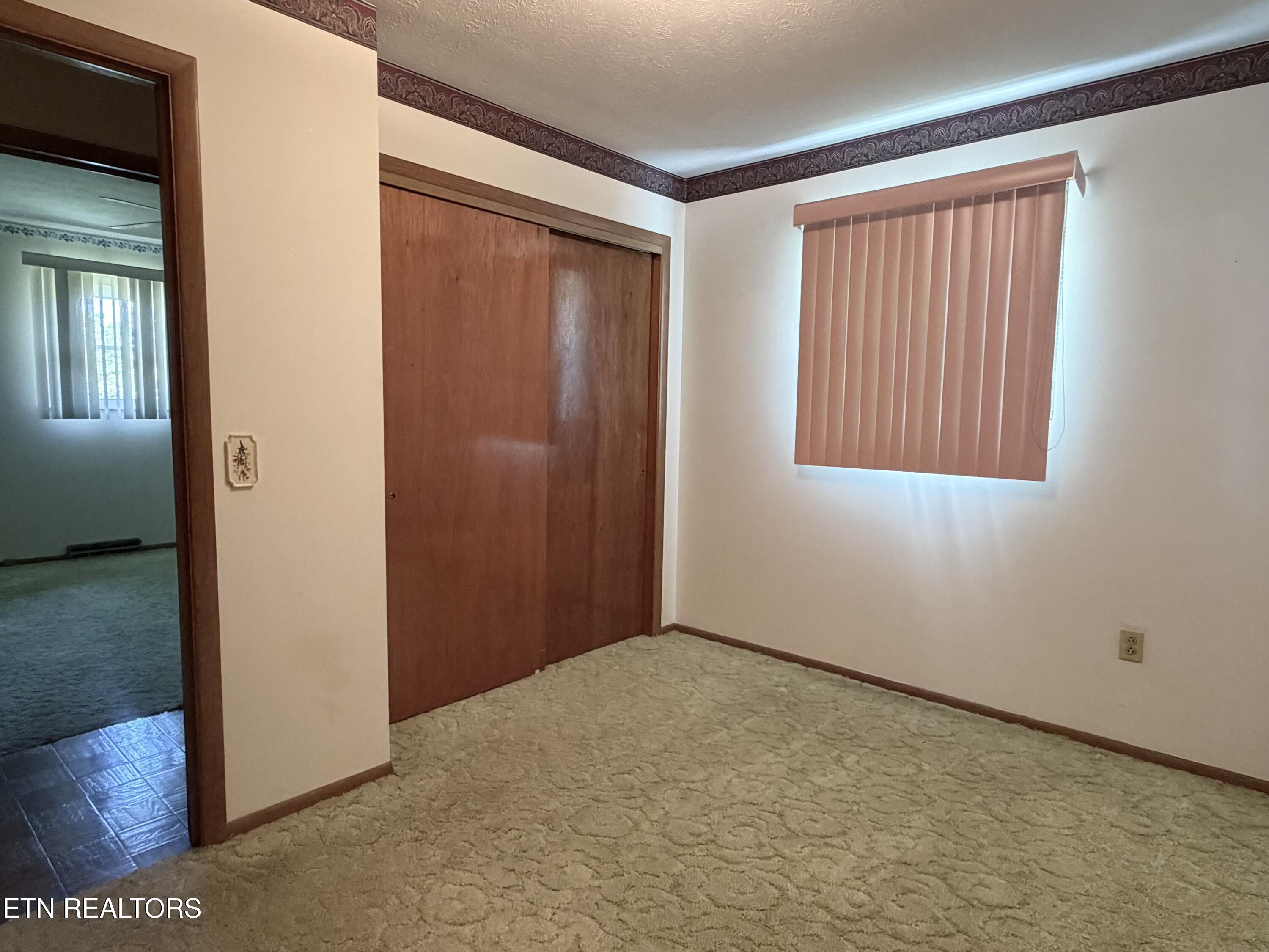 130 Griffith Lane Jacksboro TN 37757