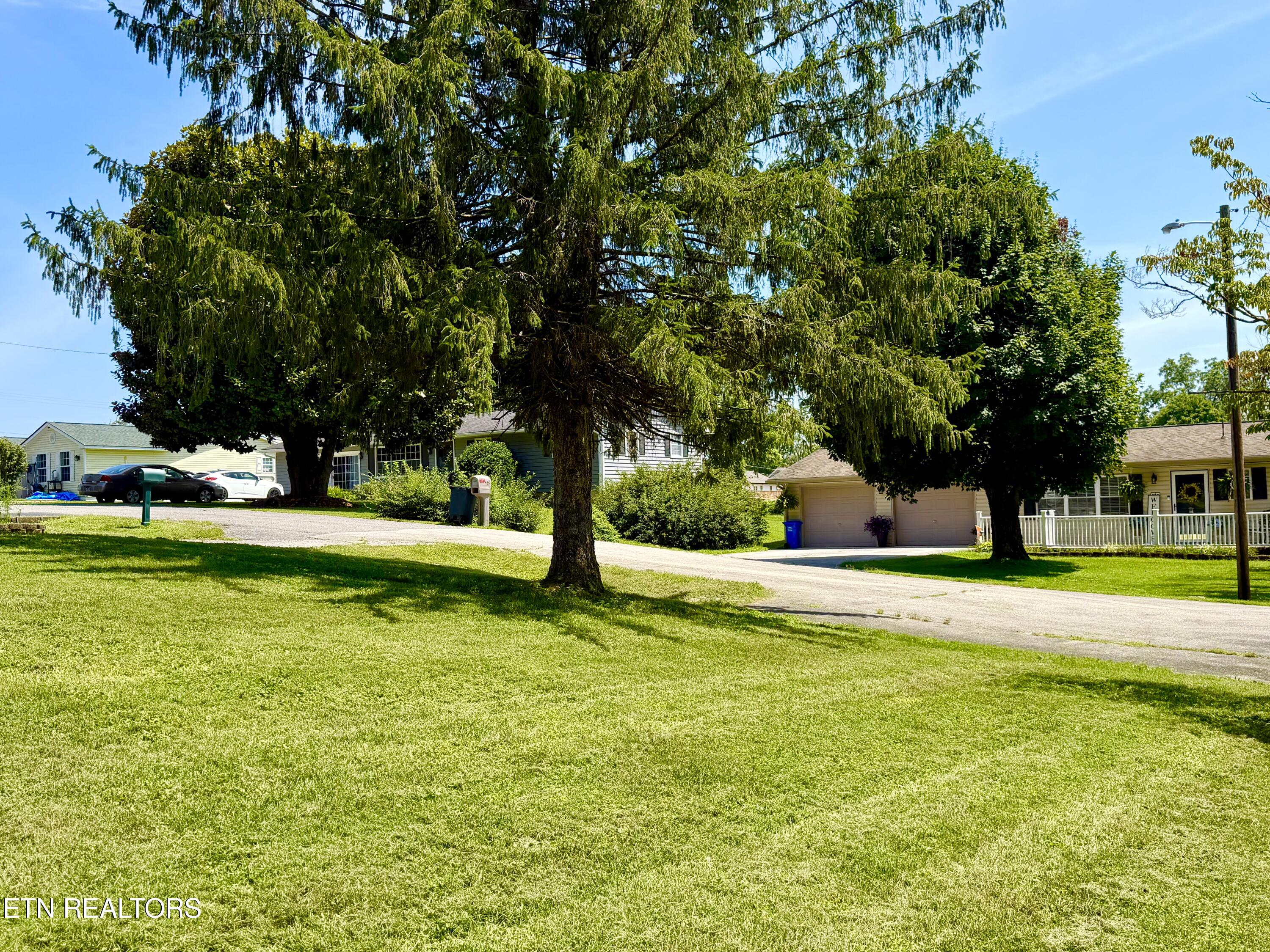 130 Griffith Lane Jacksboro TN 37757