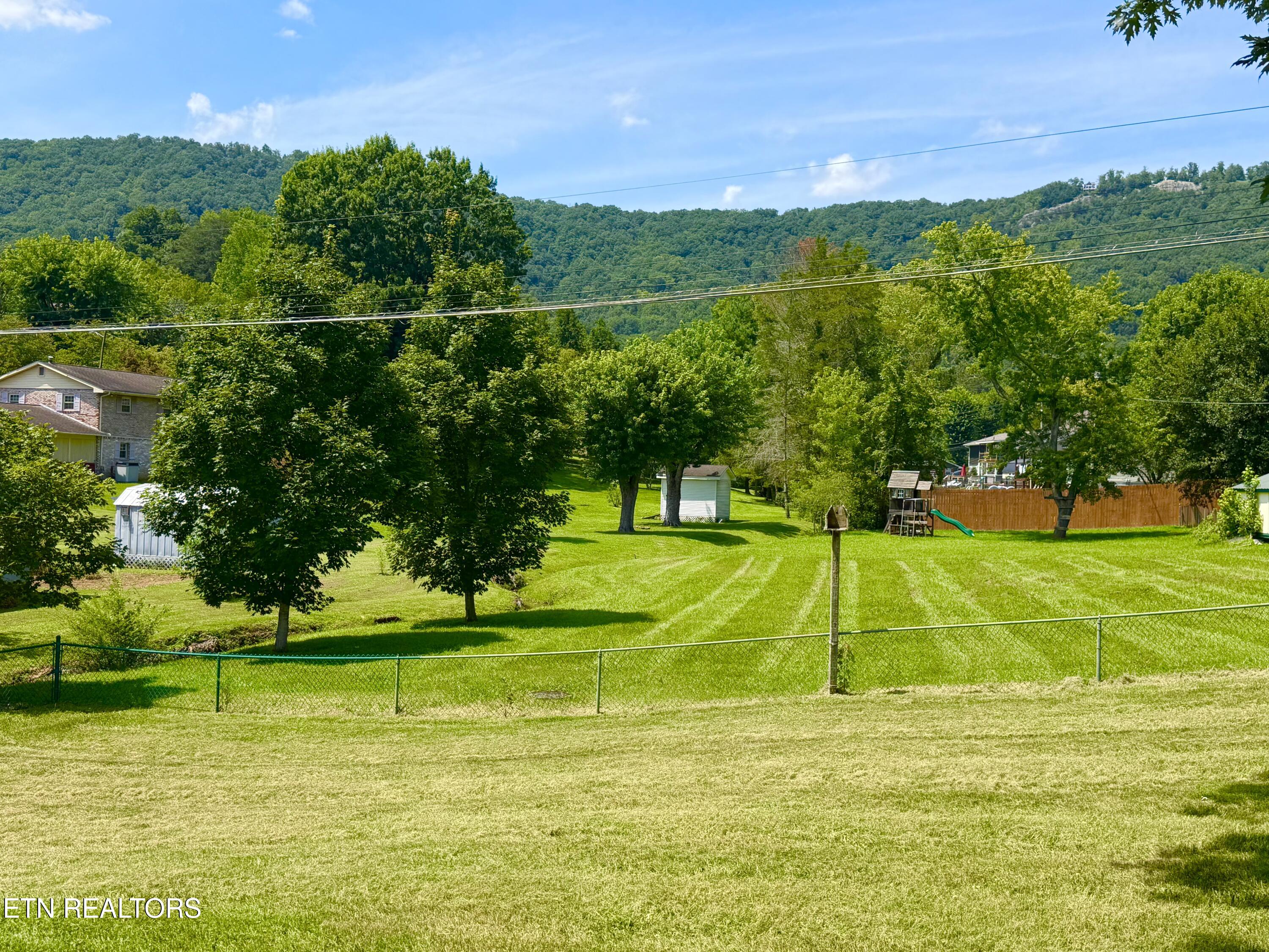 130 Griffith Lane Jacksboro TN 37757