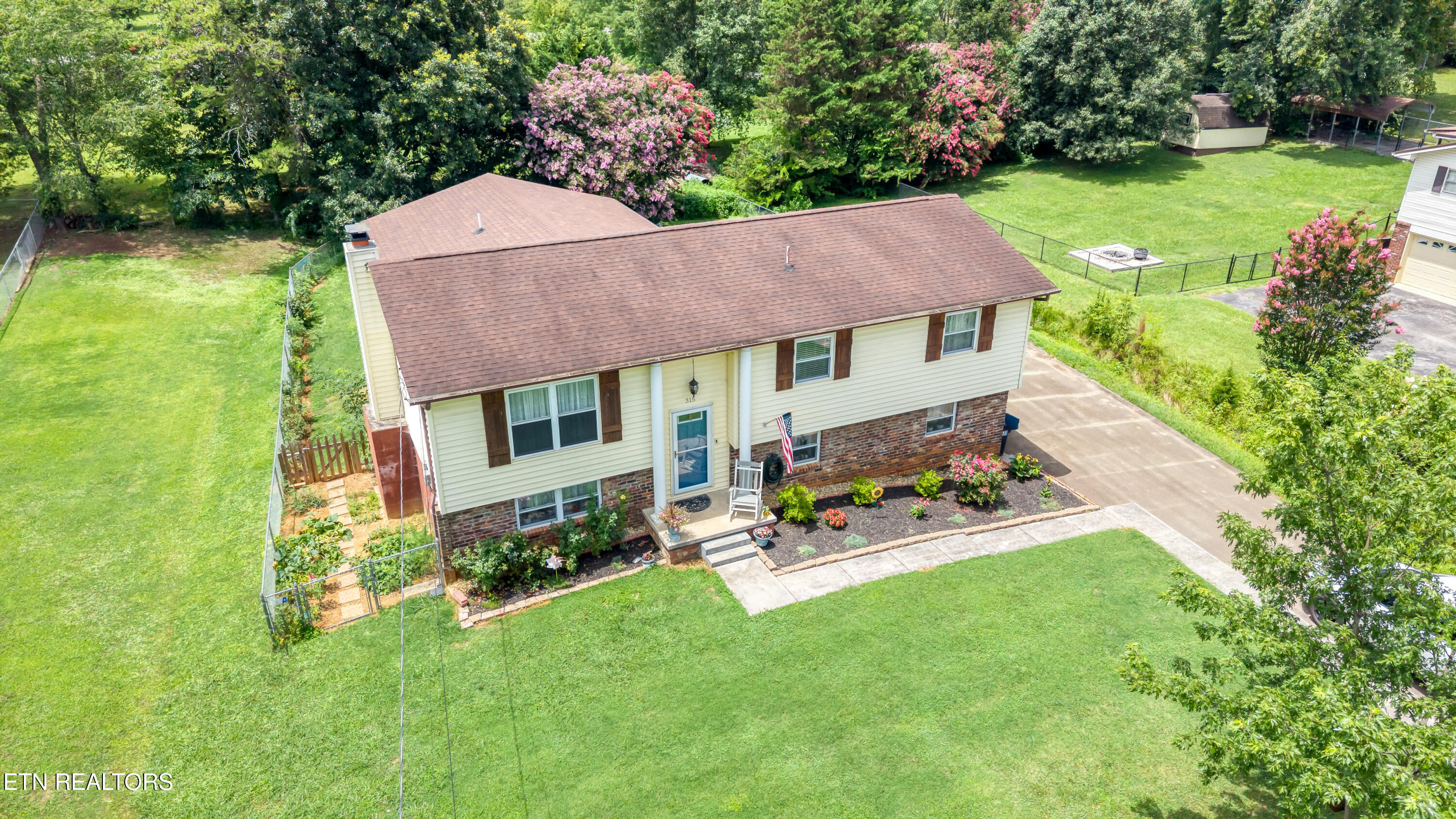 315 Arbor Drive Maryville TN 37804