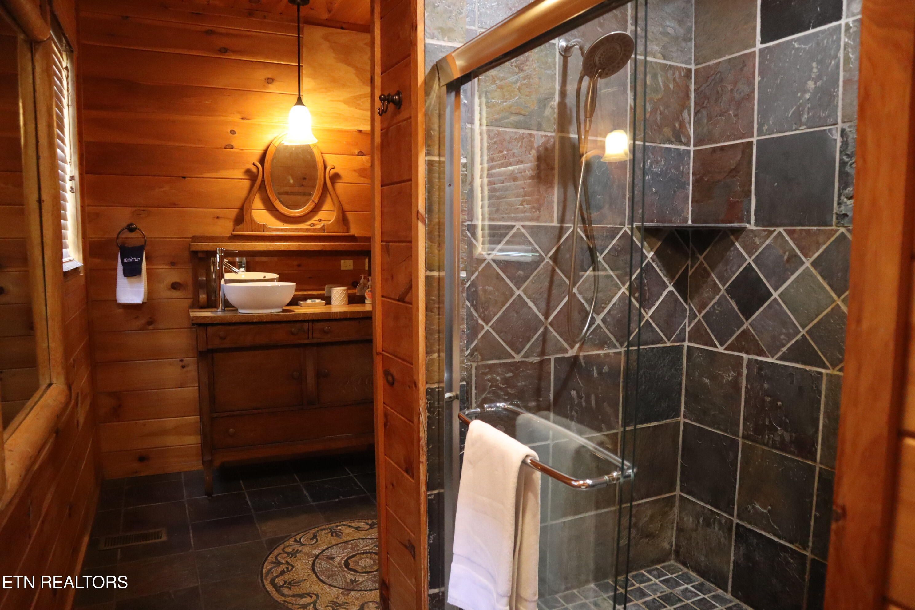 402 Laurel Avenue Gatlinburg TN 37738
