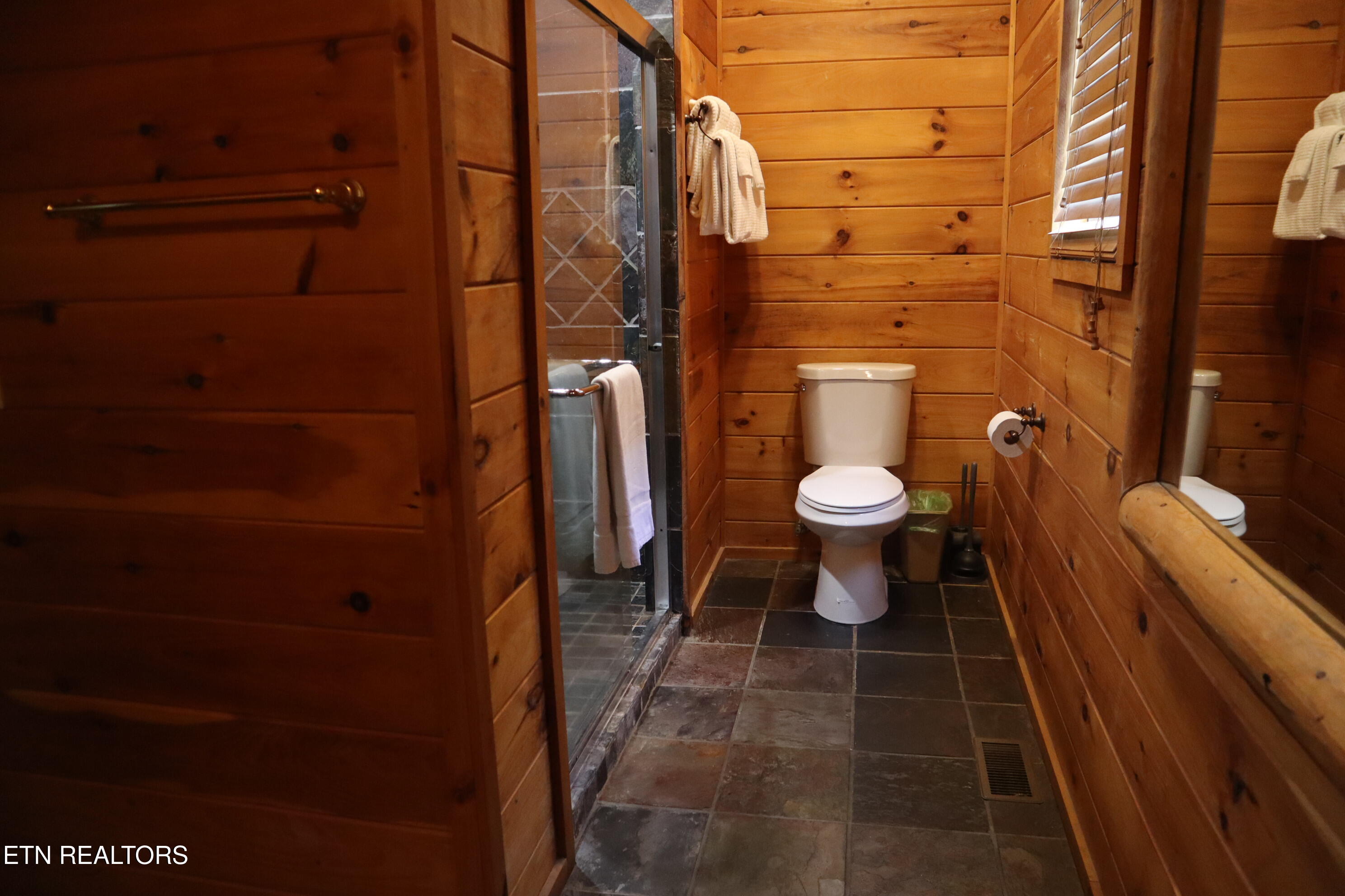 402 Laurel Avenue Gatlinburg TN 37738