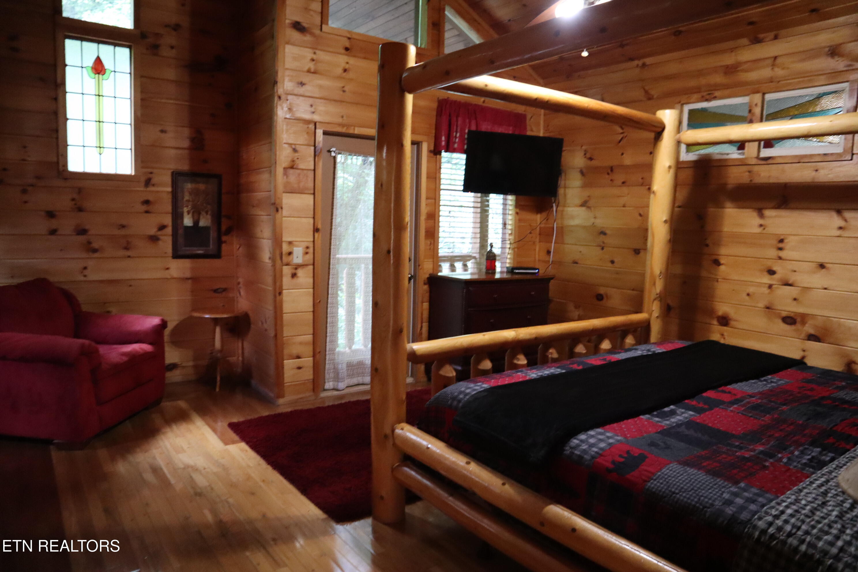 402 Laurel Avenue Gatlinburg TN 37738