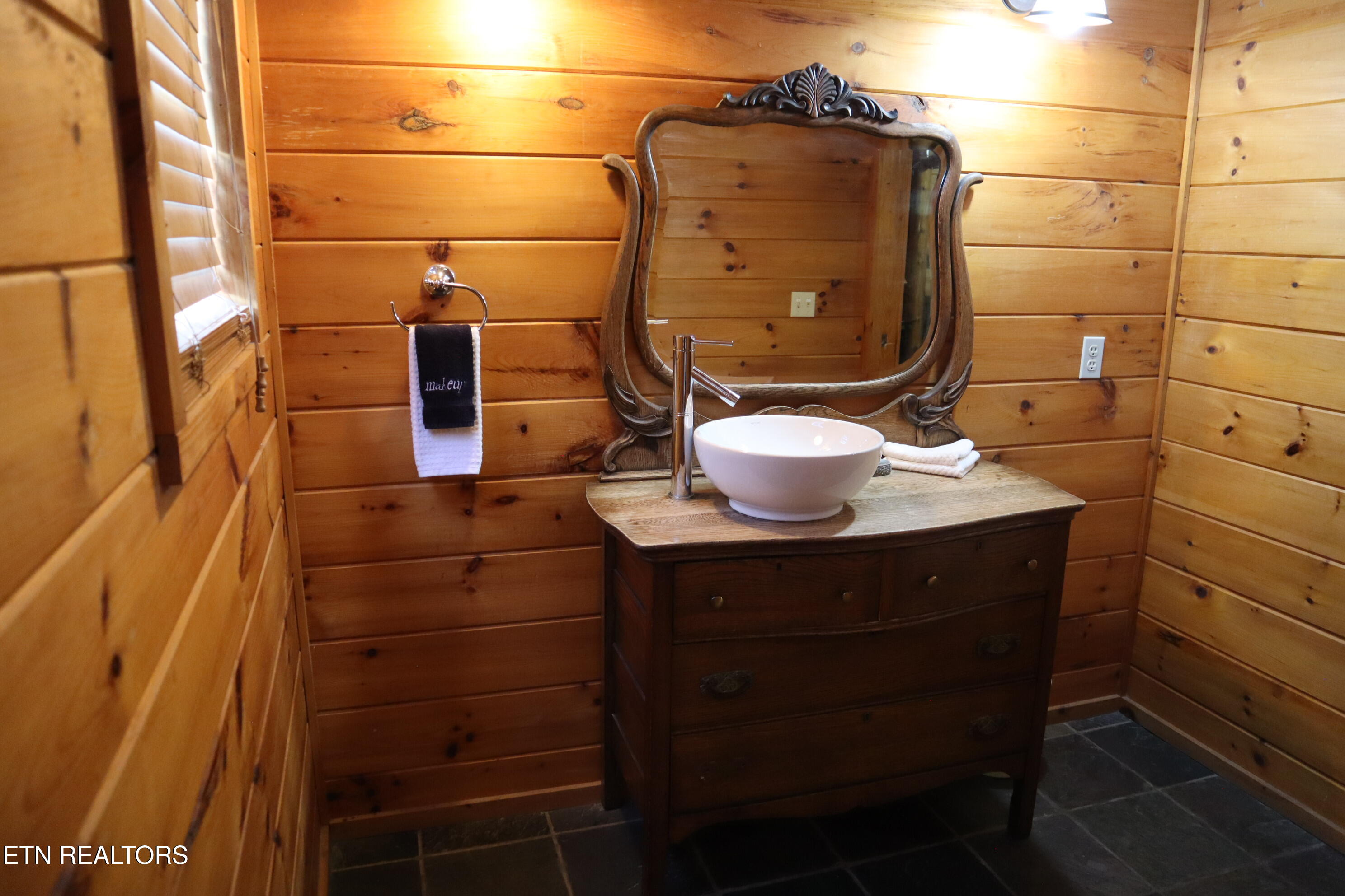 402 Laurel Avenue Gatlinburg TN 37738