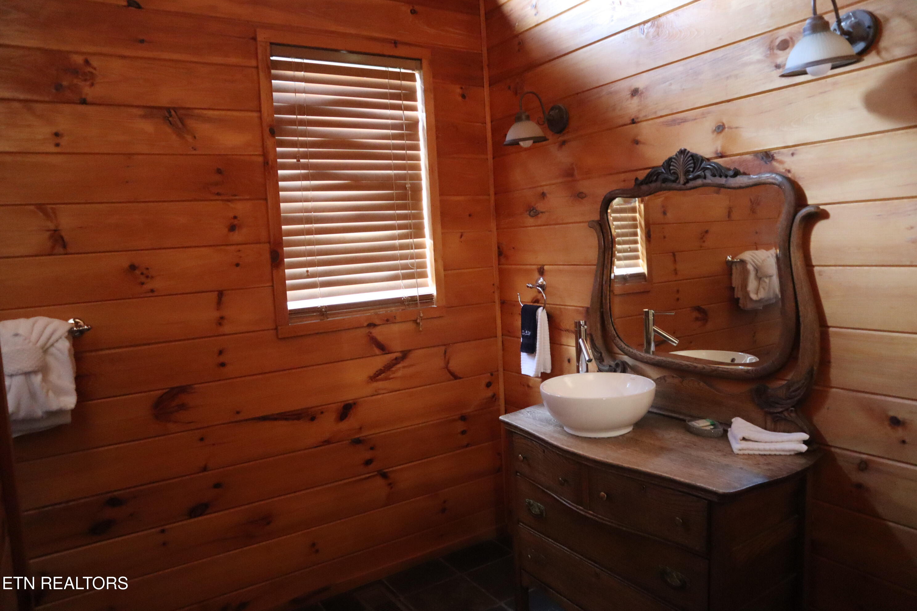 402 Laurel Avenue Gatlinburg TN 37738